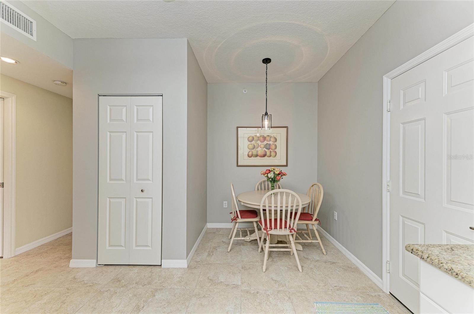 Image 7 of 51 For 6805 Fairview Terrace 23-101