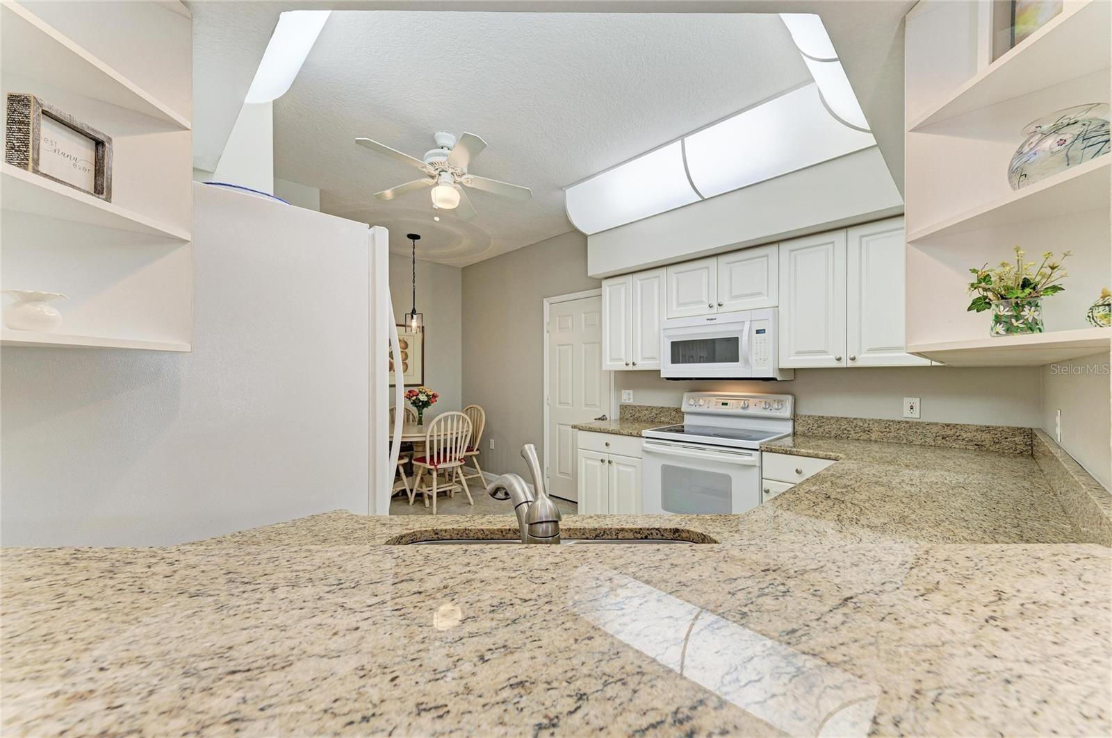 Image 9 of 51 For 6805 Fairview Terrace 23-101