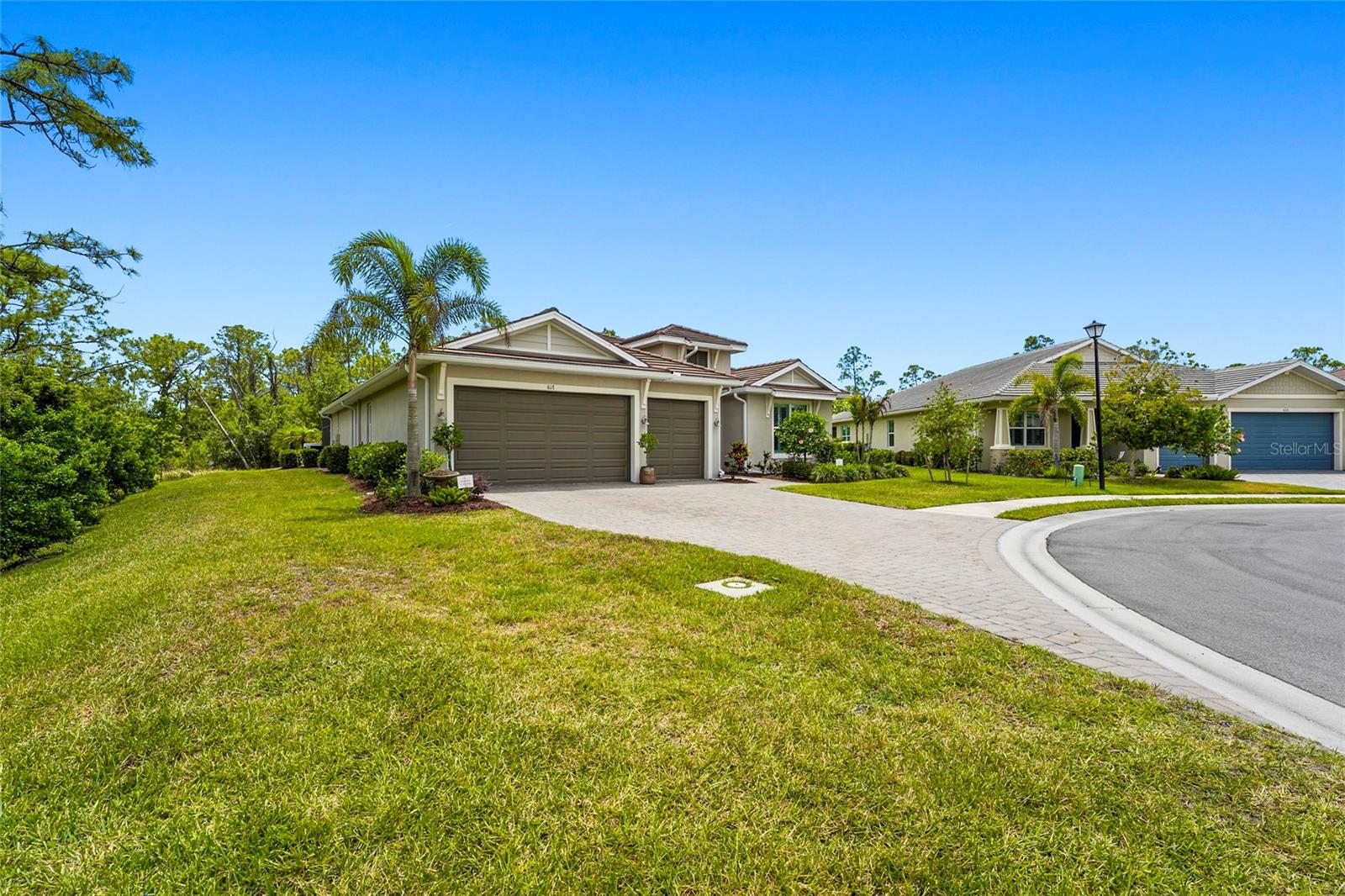 Image 57 of 81 For 617 Mistiflower Circle