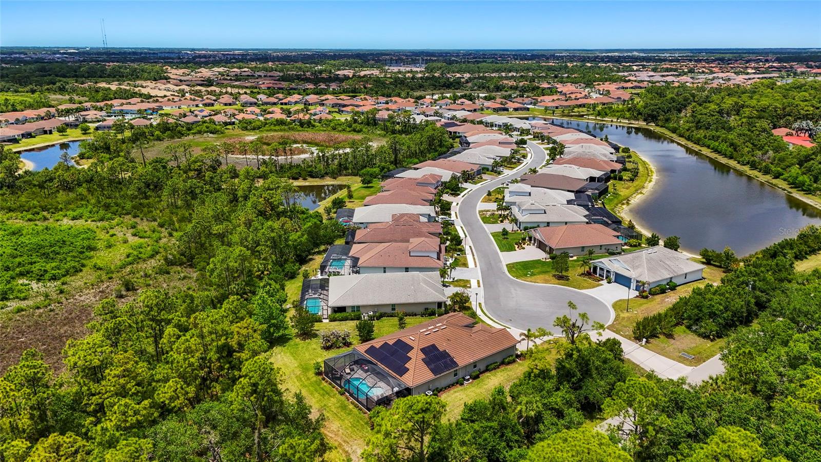 Image 64 of 81 For 617 Mistiflower Circle