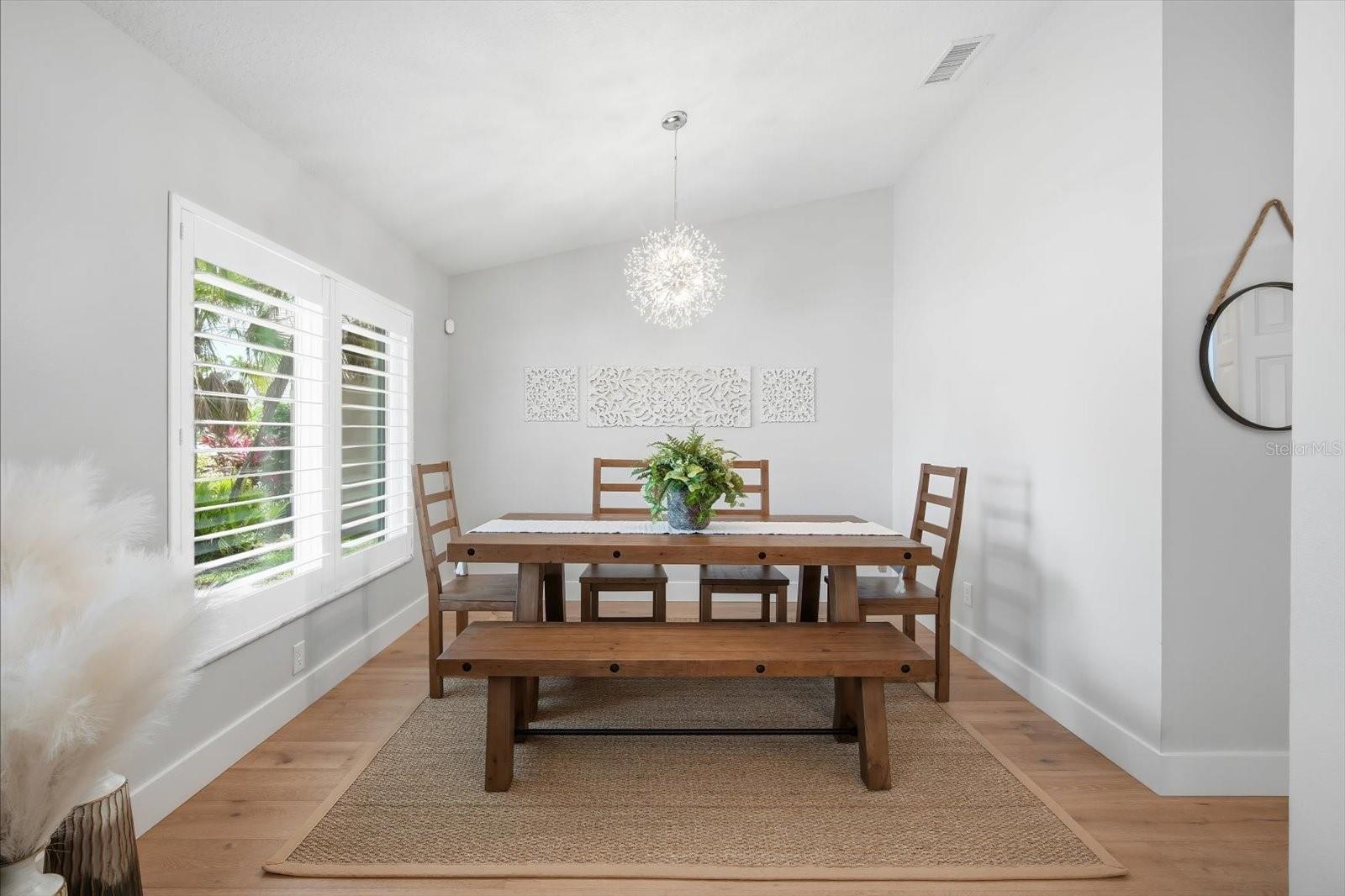 Image 10 of 68 For 4844 14th Avenue E