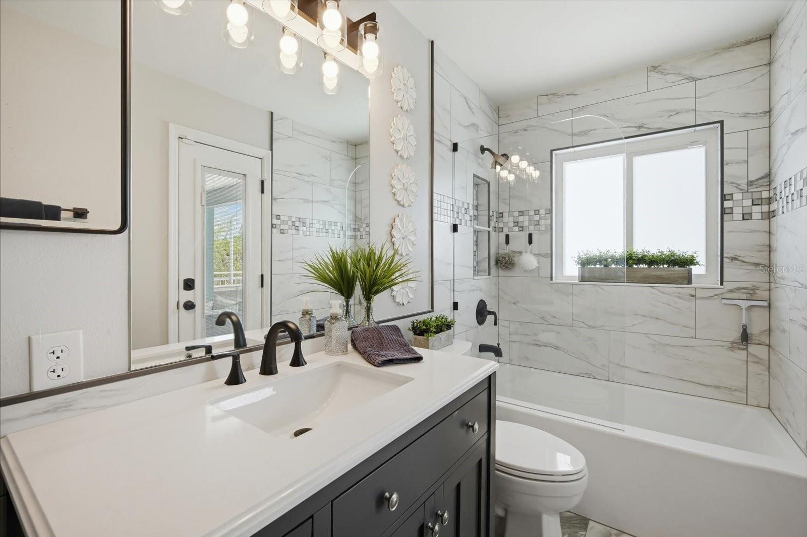 Image 39 of 68 For 4844 14th Avenue E