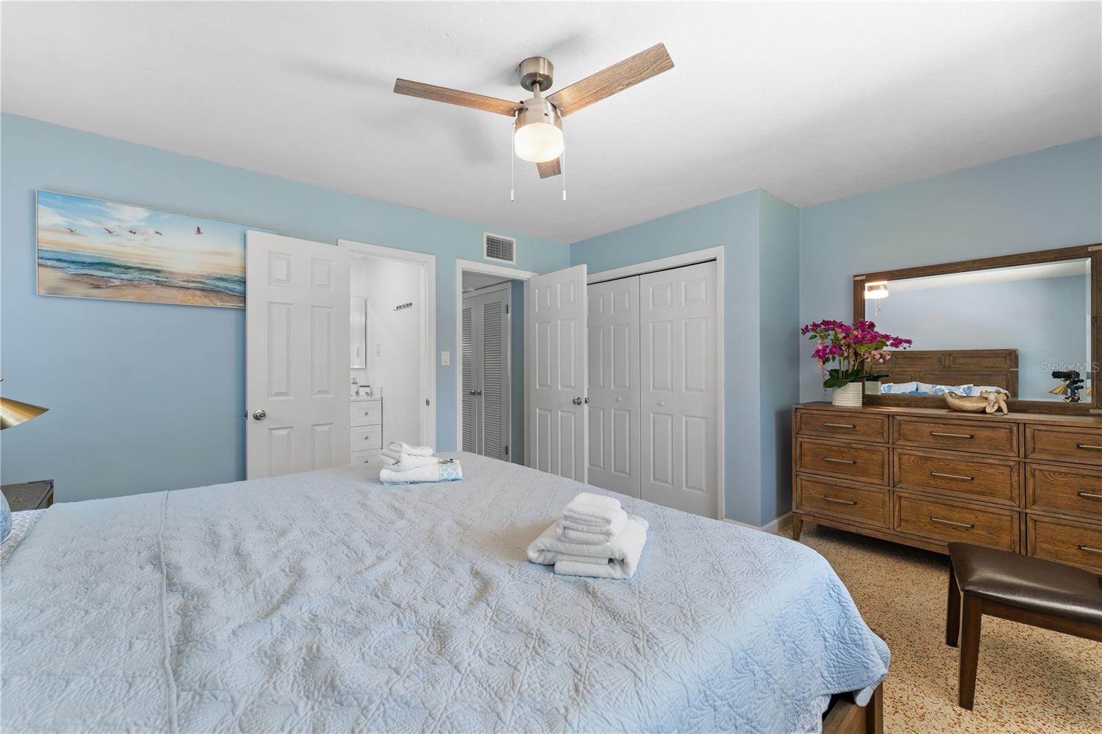 Image 17 of 48 For 138 Pearl Avenue