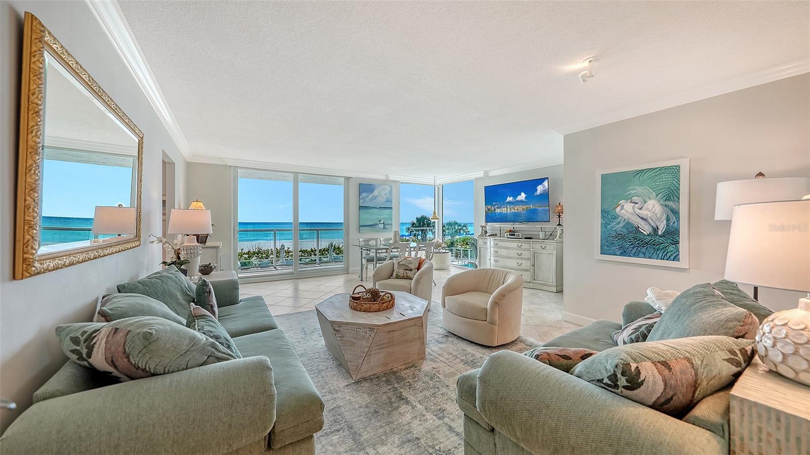Image 2 of 31 For 2425 Gulf Of Mexico Drive 2e