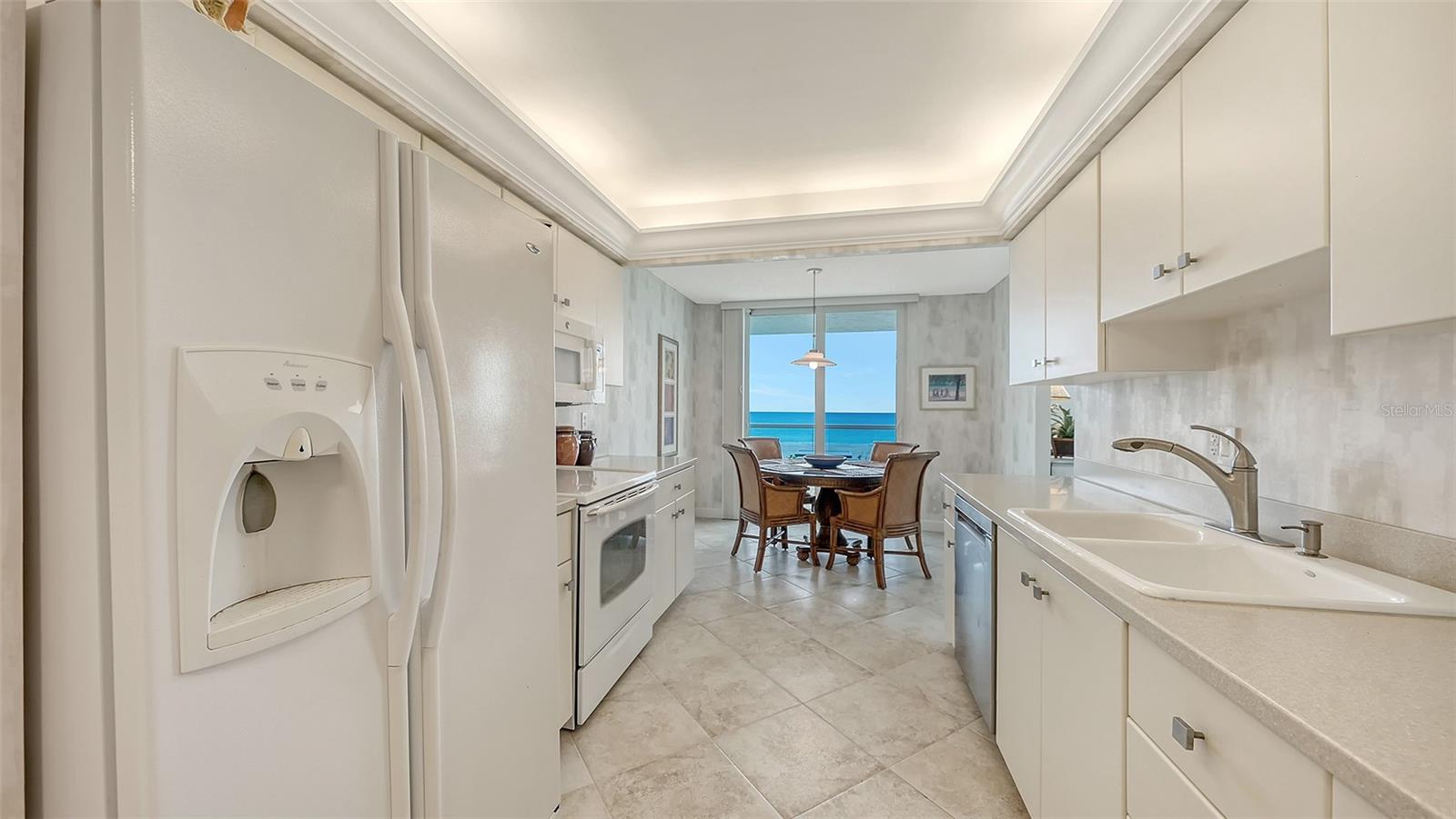 Image 6 of 31 For 2425 Gulf Of Mexico Drive 2e