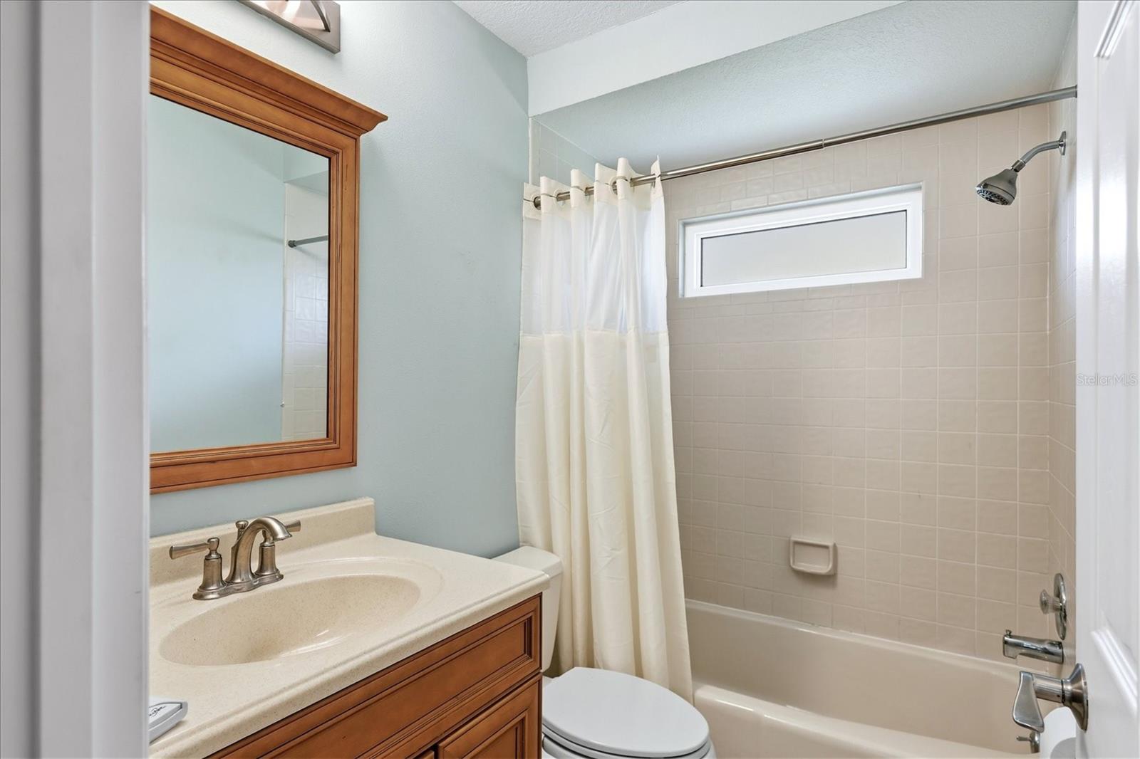 Listing photo id 17 for 5723 Garden Lakes Palm