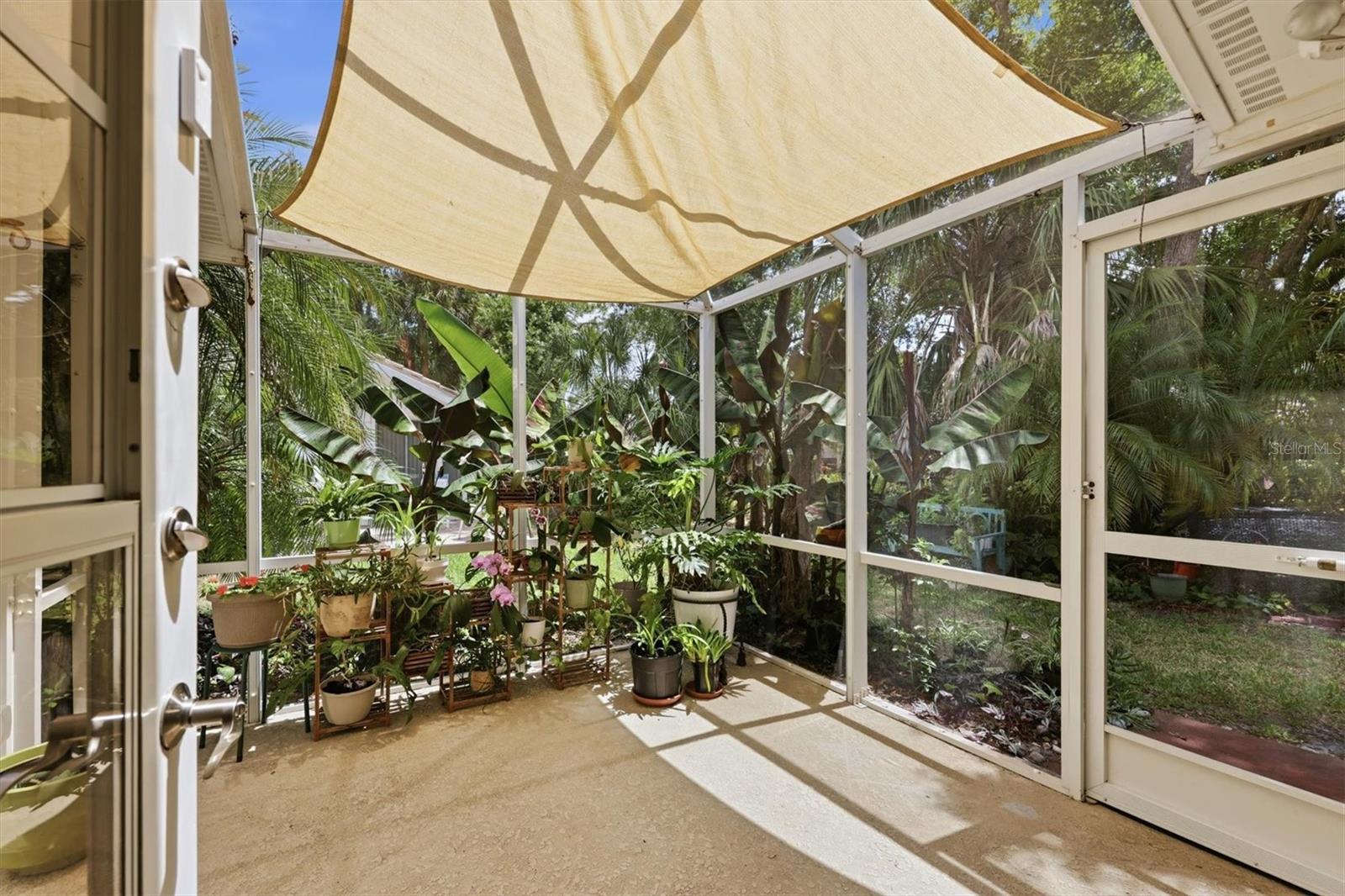 Listing photo id 20 for 5723 Garden Lakes Palm