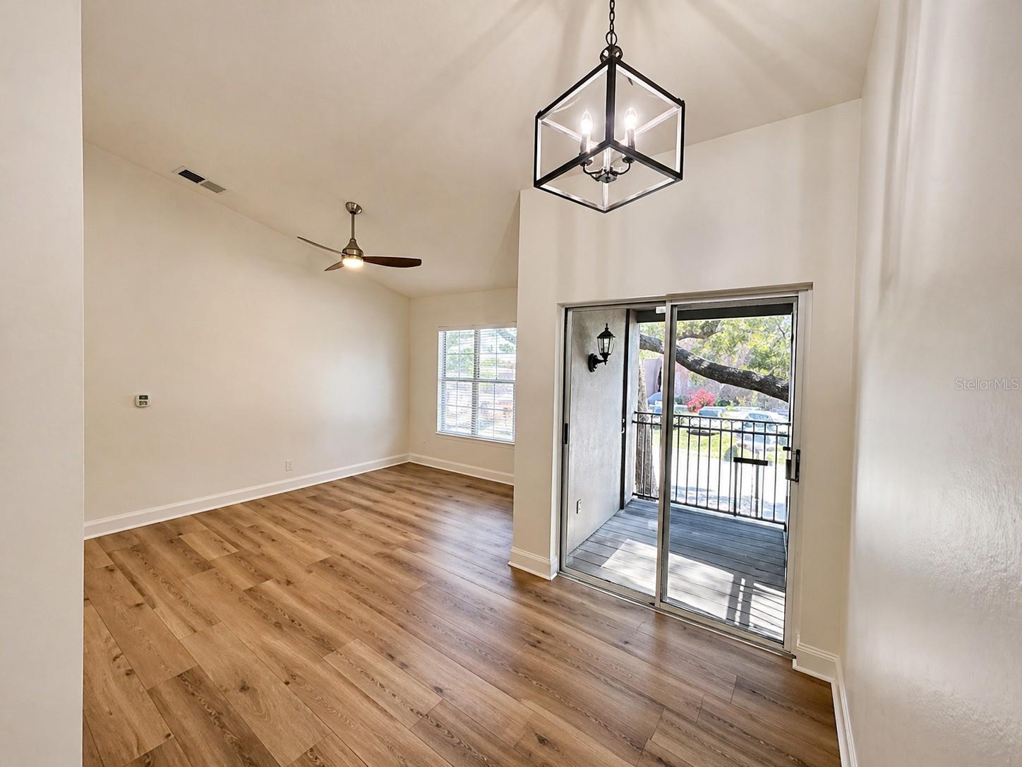 Image 3 of 23 For 607 Westland Avenue 19