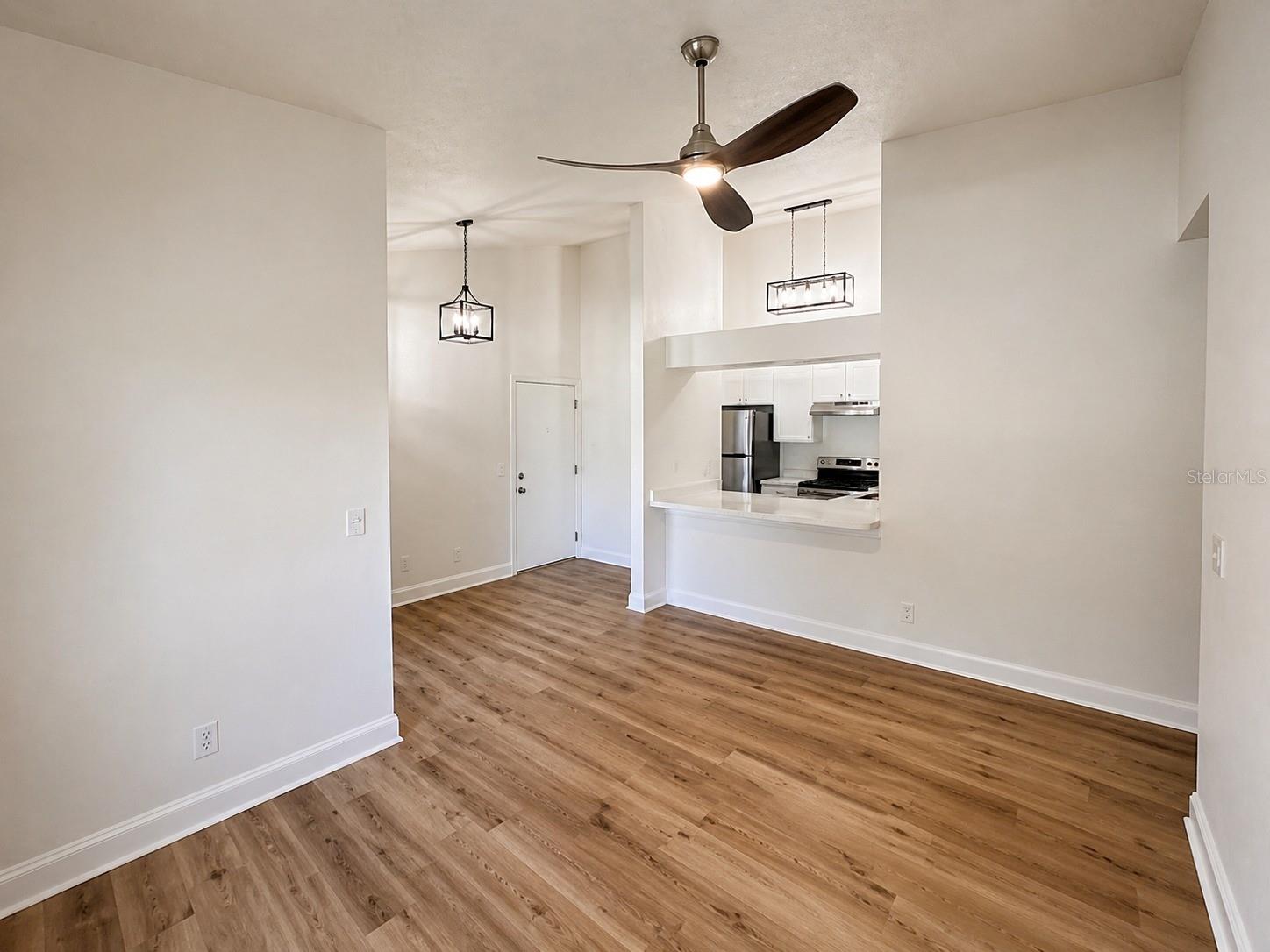 Image 4 of 23 For 607 Westland Avenue 19