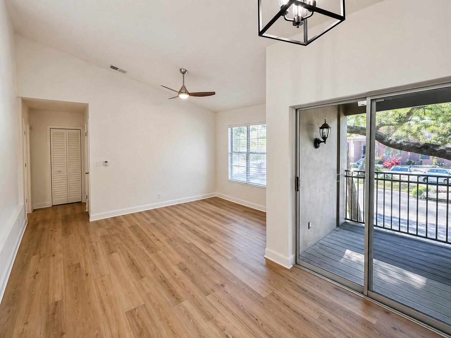 Image 5 of 23 For 607 Westland Avenue 19