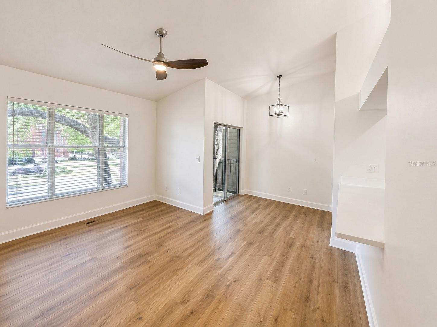 Image 8 of 23 For 607 Westland Avenue 19