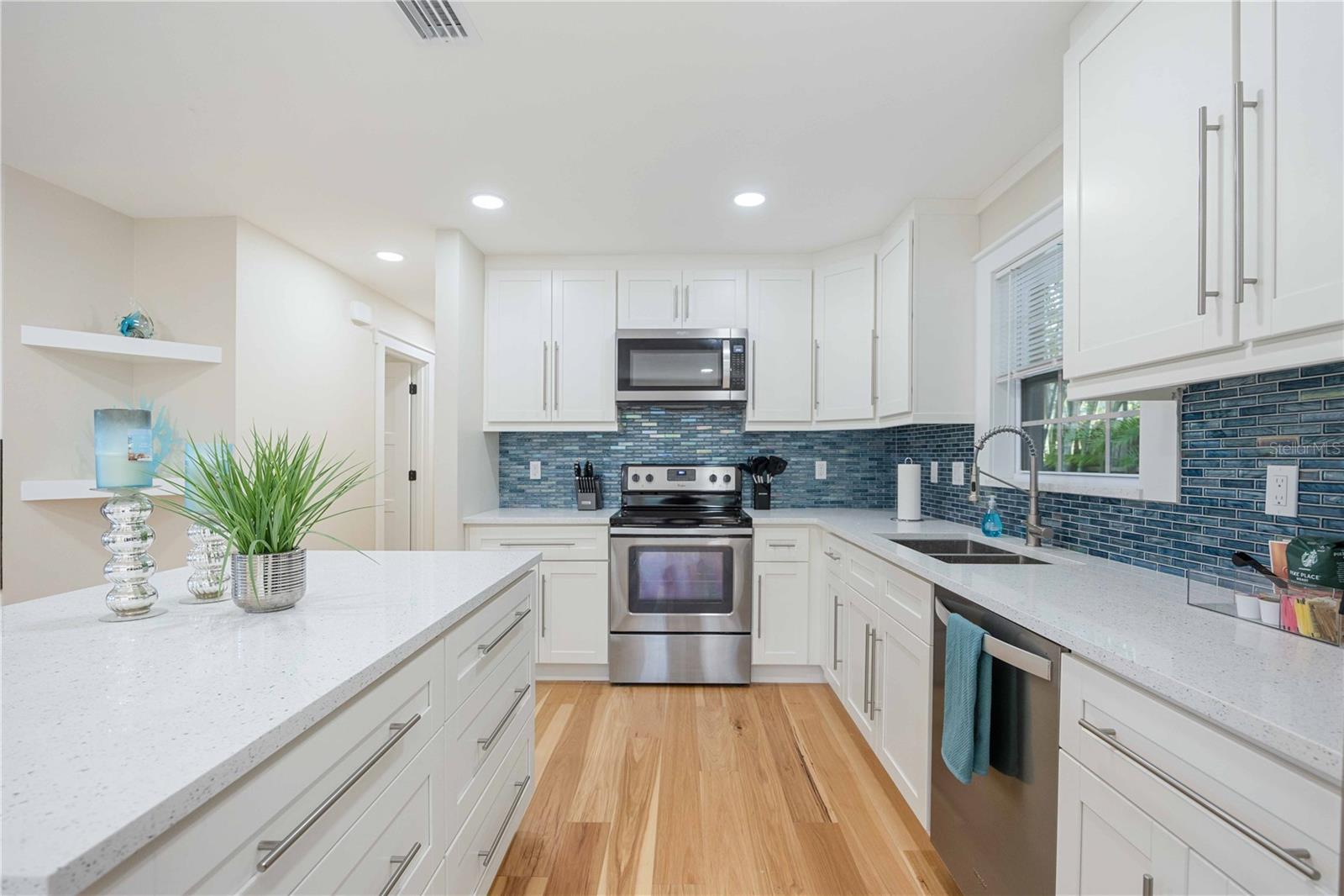 Image 10 of 41 For 2205 Floyd Street