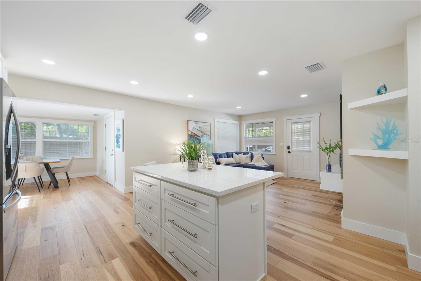 Image 11 of 41 For 2205 Floyd Street