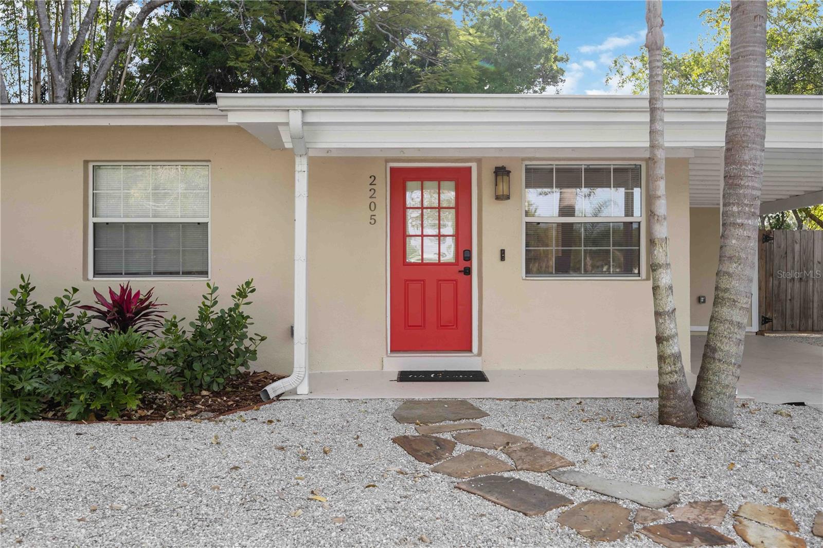 Image 2 of 41 For 2205 Floyd Street