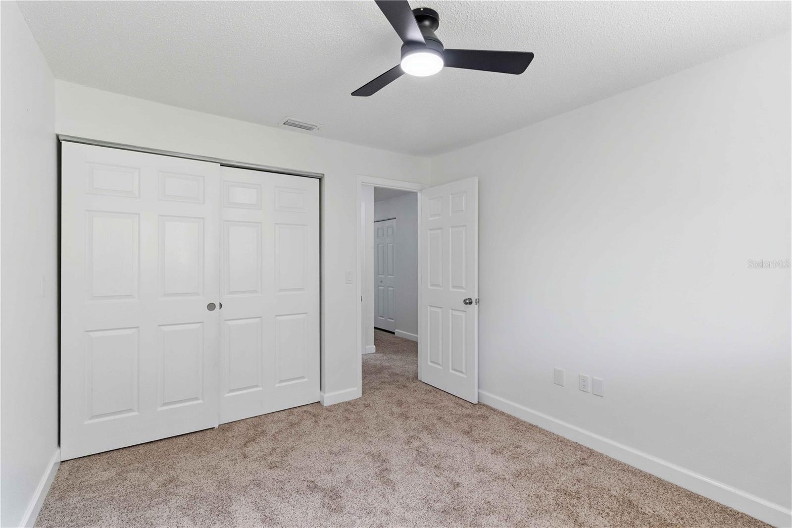 Image 23 of 37 For 1125 Longfellow Way 125-b