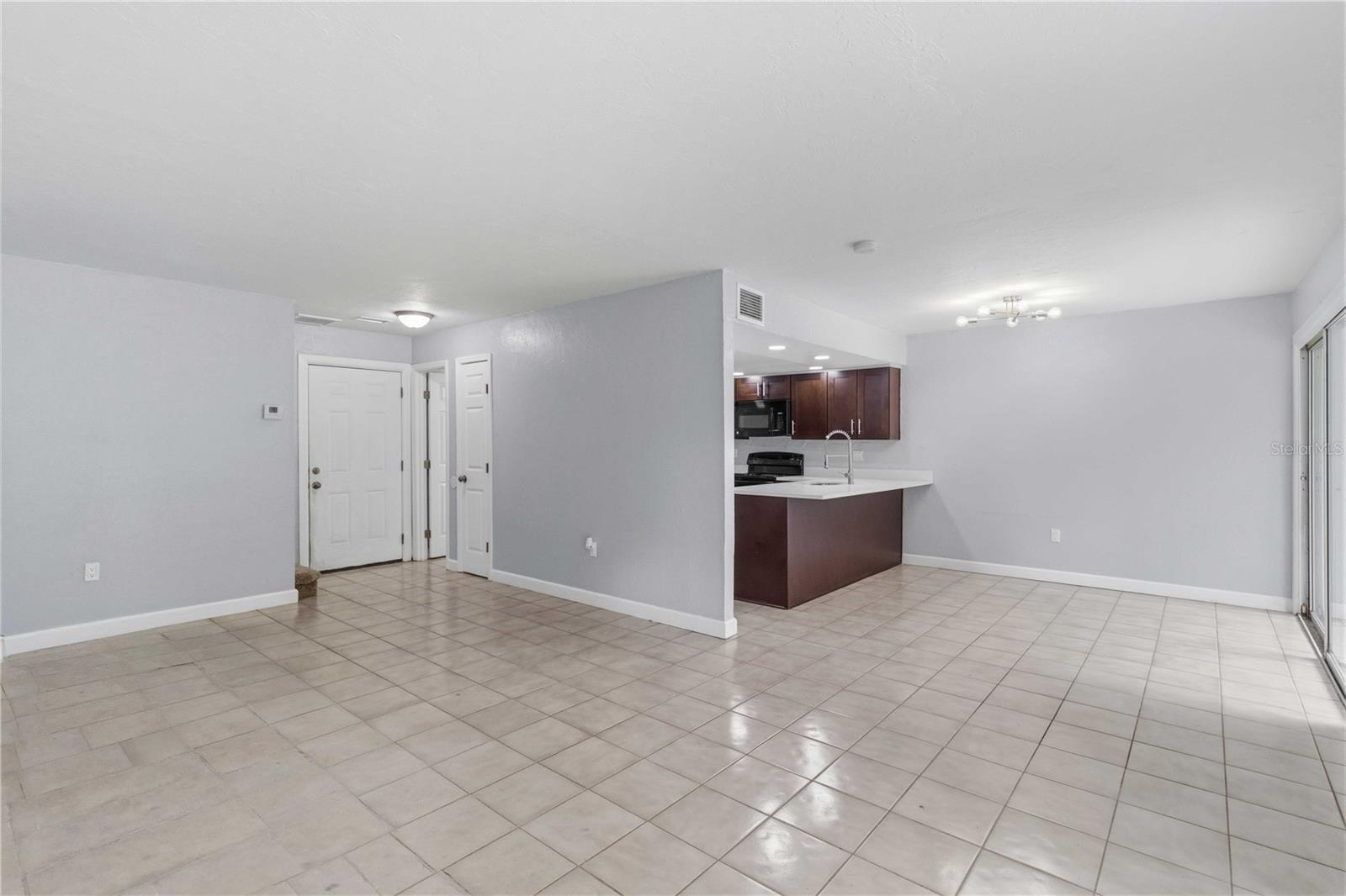 Image 6 of 37 For 1125 Longfellow Way 125-b