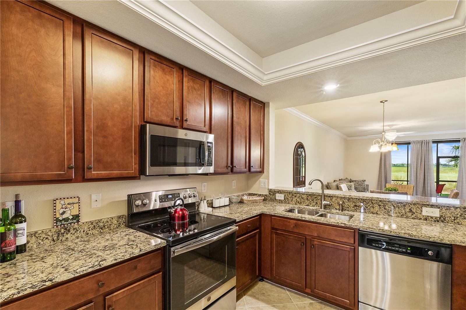 Image 10 of 48 For 5558 Palmer Circle 105