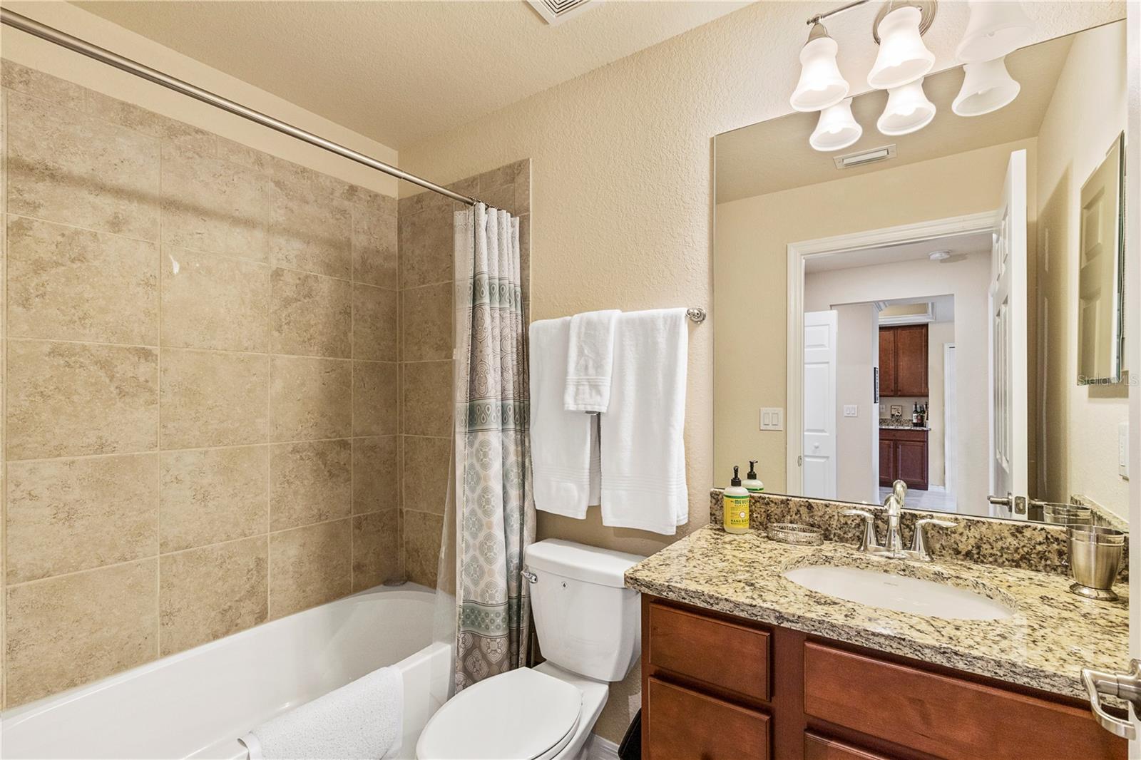 Image 16 of 48 For 5558 Palmer Circle 105