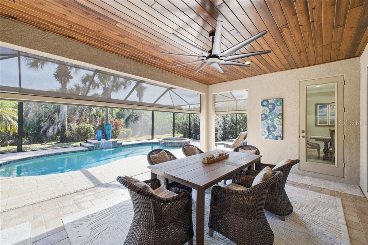 Listing photo id 24 for 6143 Belina Court