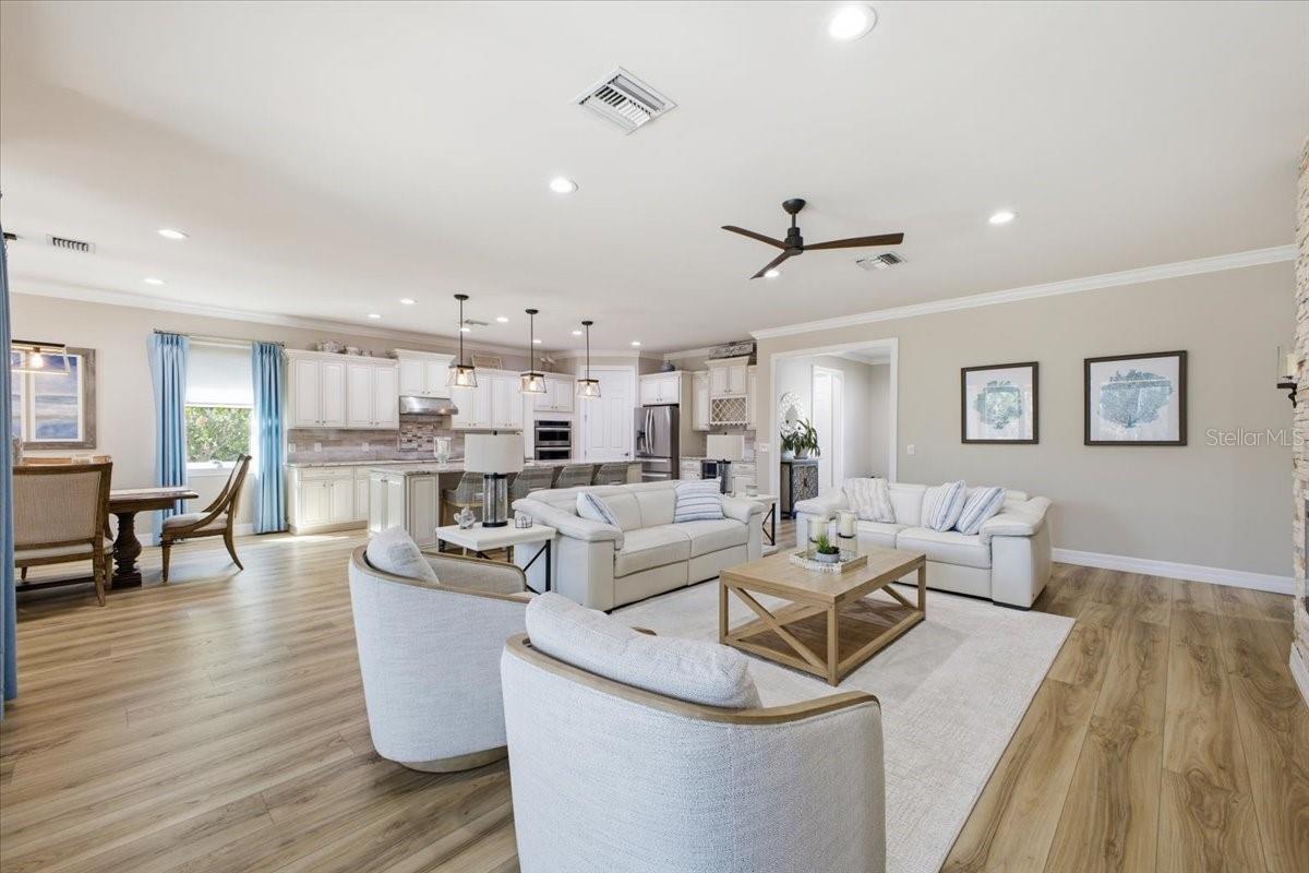 Listing photo id 1 for 6143 Belina Court
