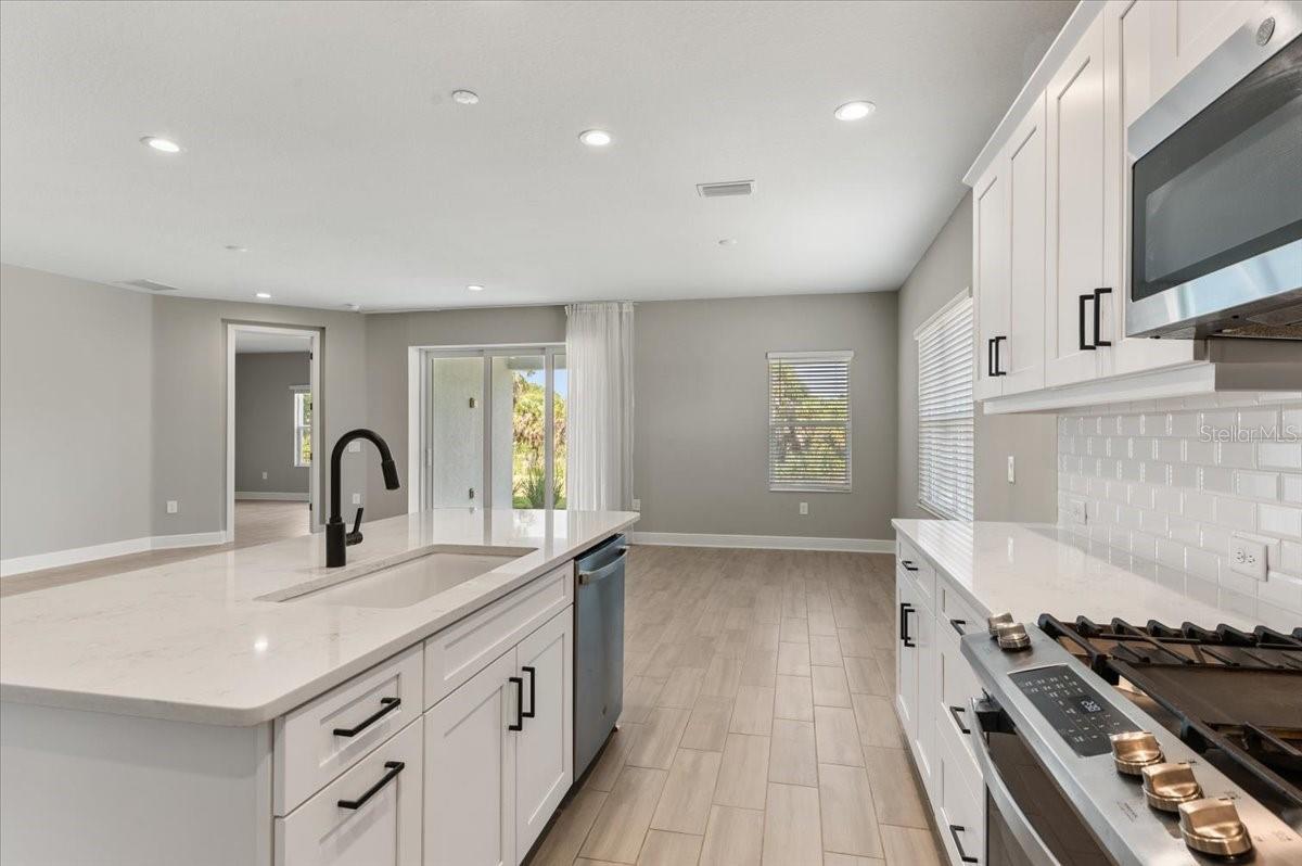Image 12 of 60 For 10214 Crystal Isles Circle