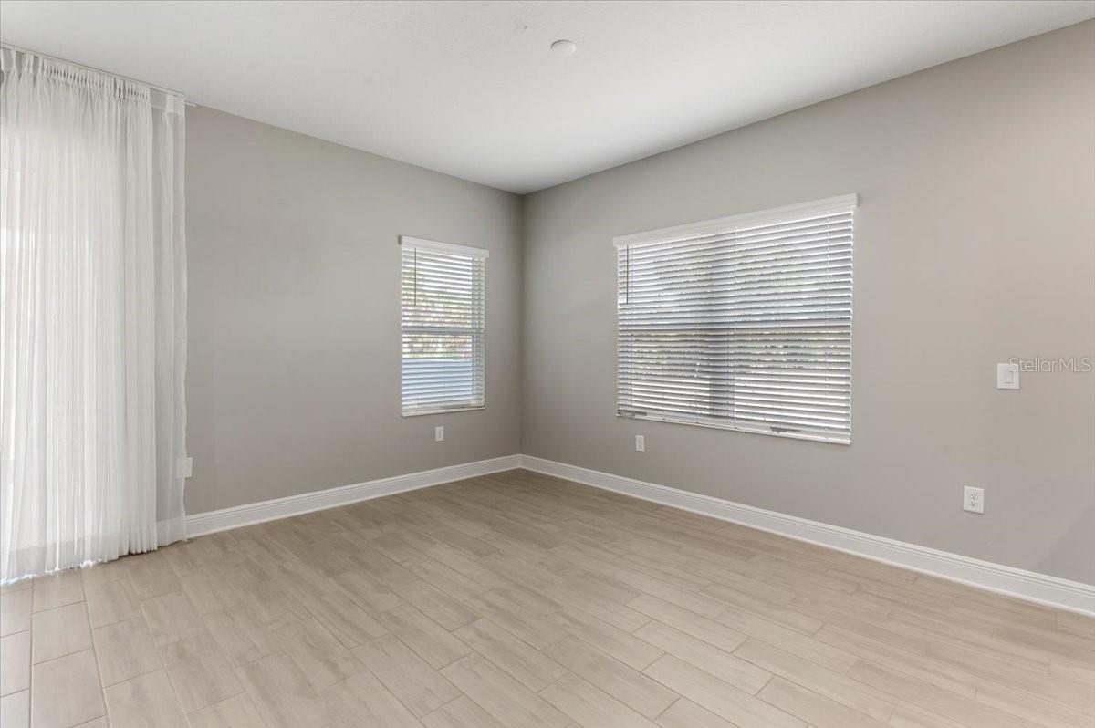 Image 17 of 60 For 10214 Crystal Isles Circle