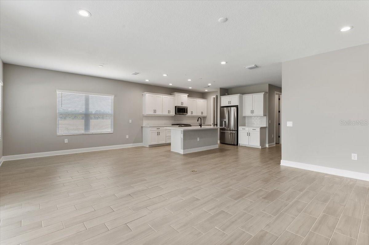 Image 18 of 60 For 10214 Crystal Isles Circle