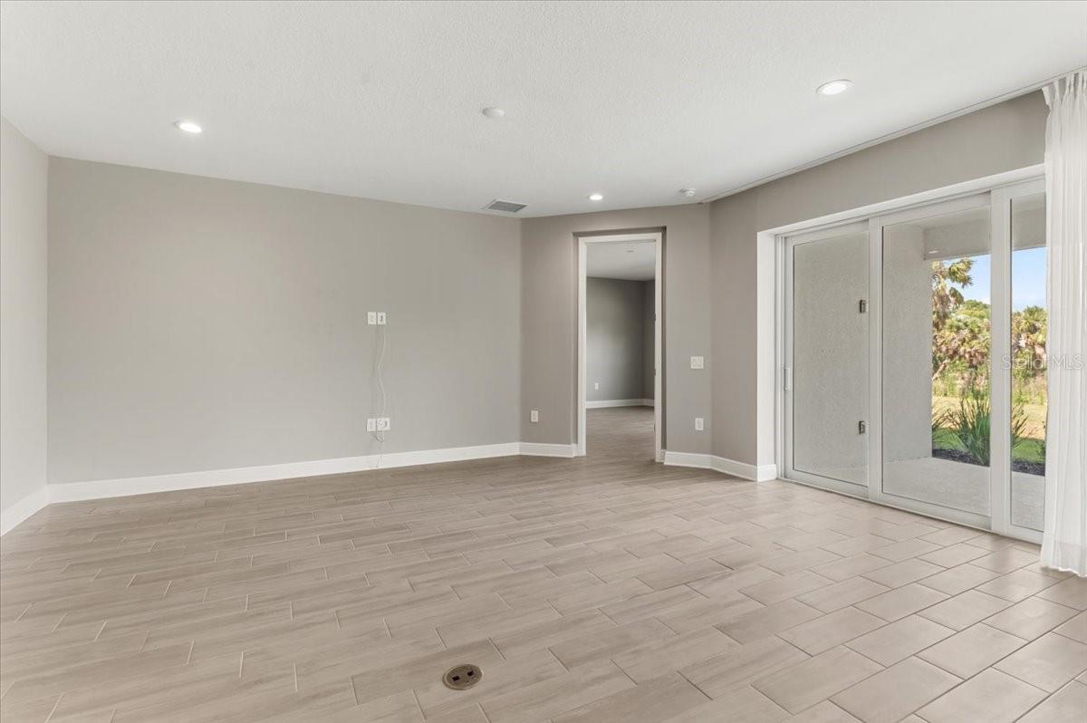 Image 19 of 60 For 10214 Crystal Isles Circle