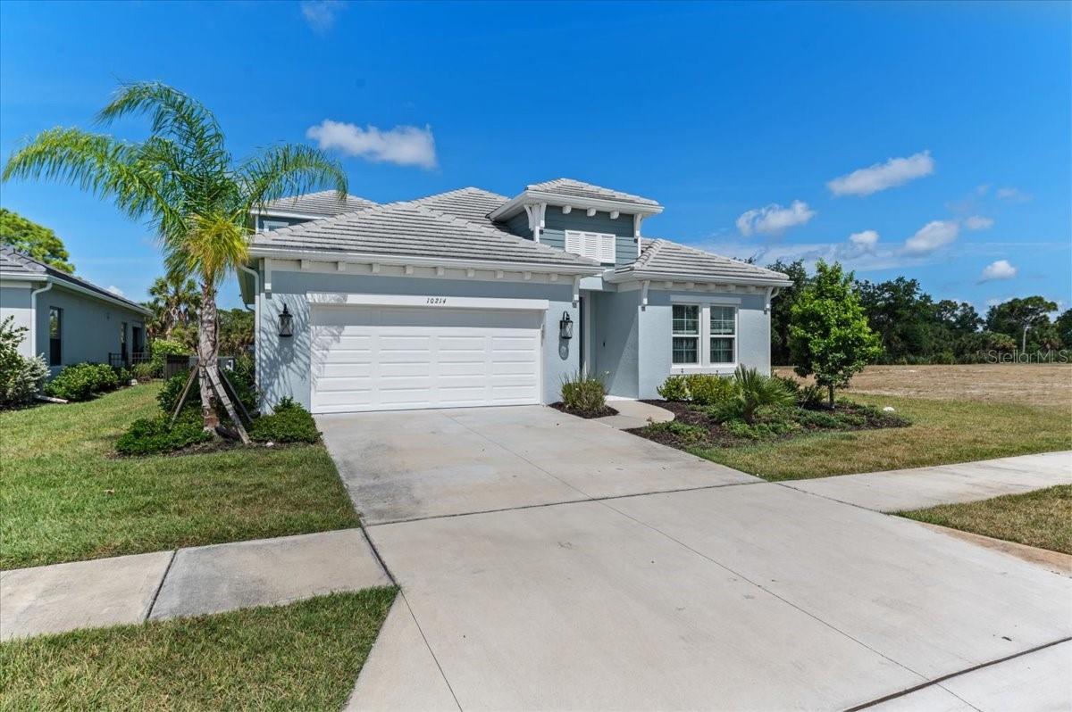 Image 2 of 60 For 10214 Crystal Isles Circle