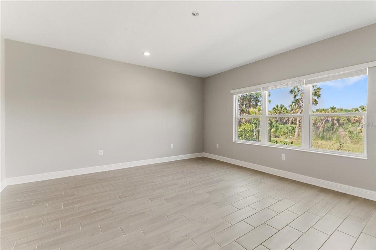 Image 21 of 60 For 10214 Crystal Isles Circle
