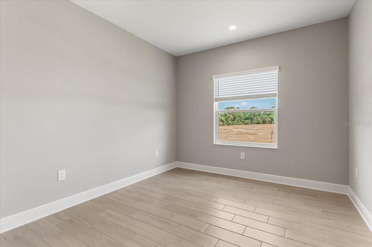 Image 30 of 60 For 10214 Crystal Isles Circle