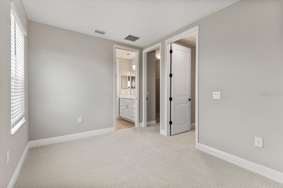 Image 45 of 60 For 10214 Crystal Isles Circle