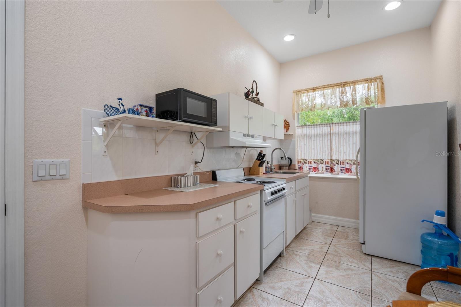 Image 32 of 45 For 333 Orduna Drive