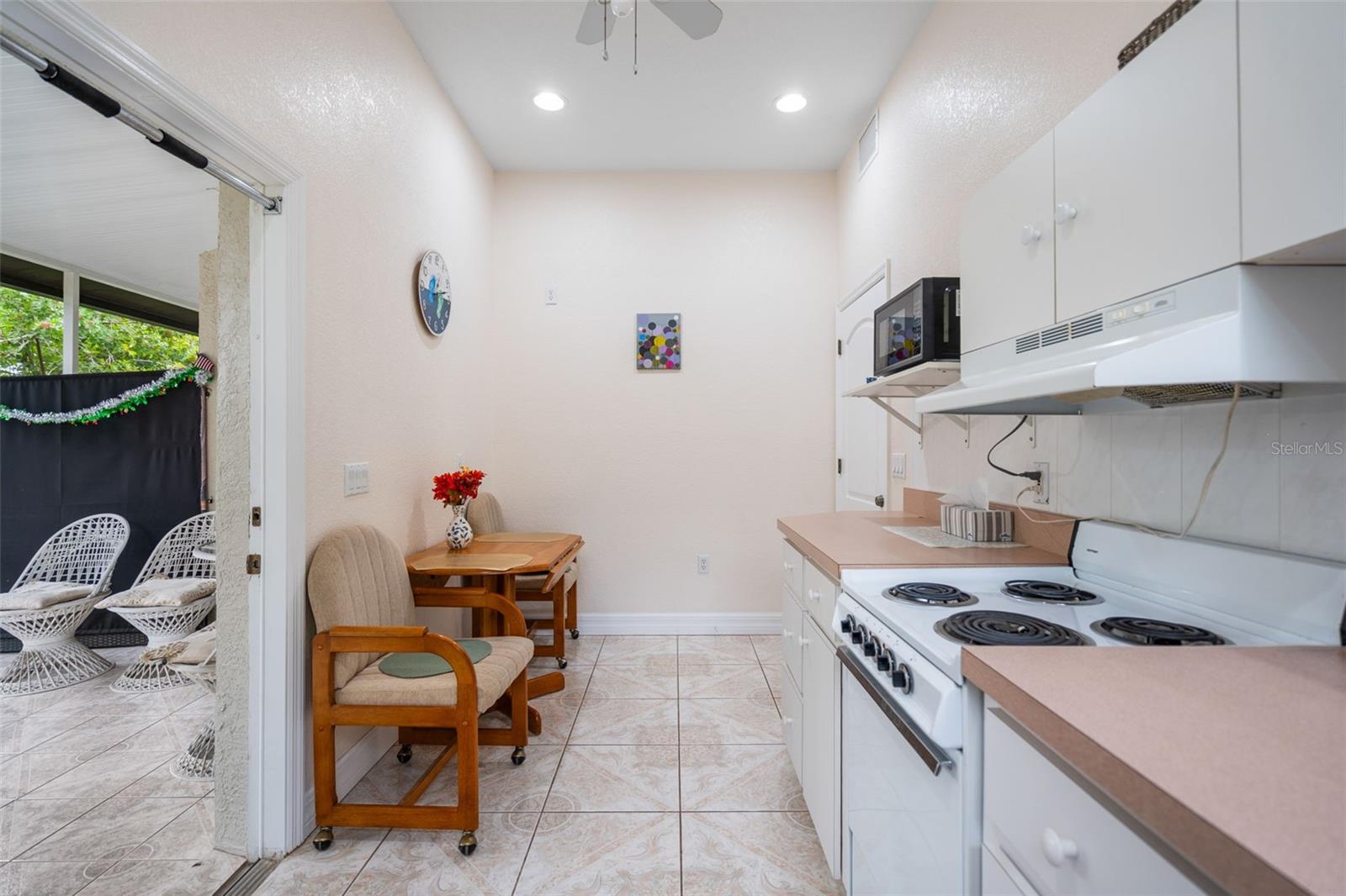 Image 33 of 45 For 333 Orduna Drive