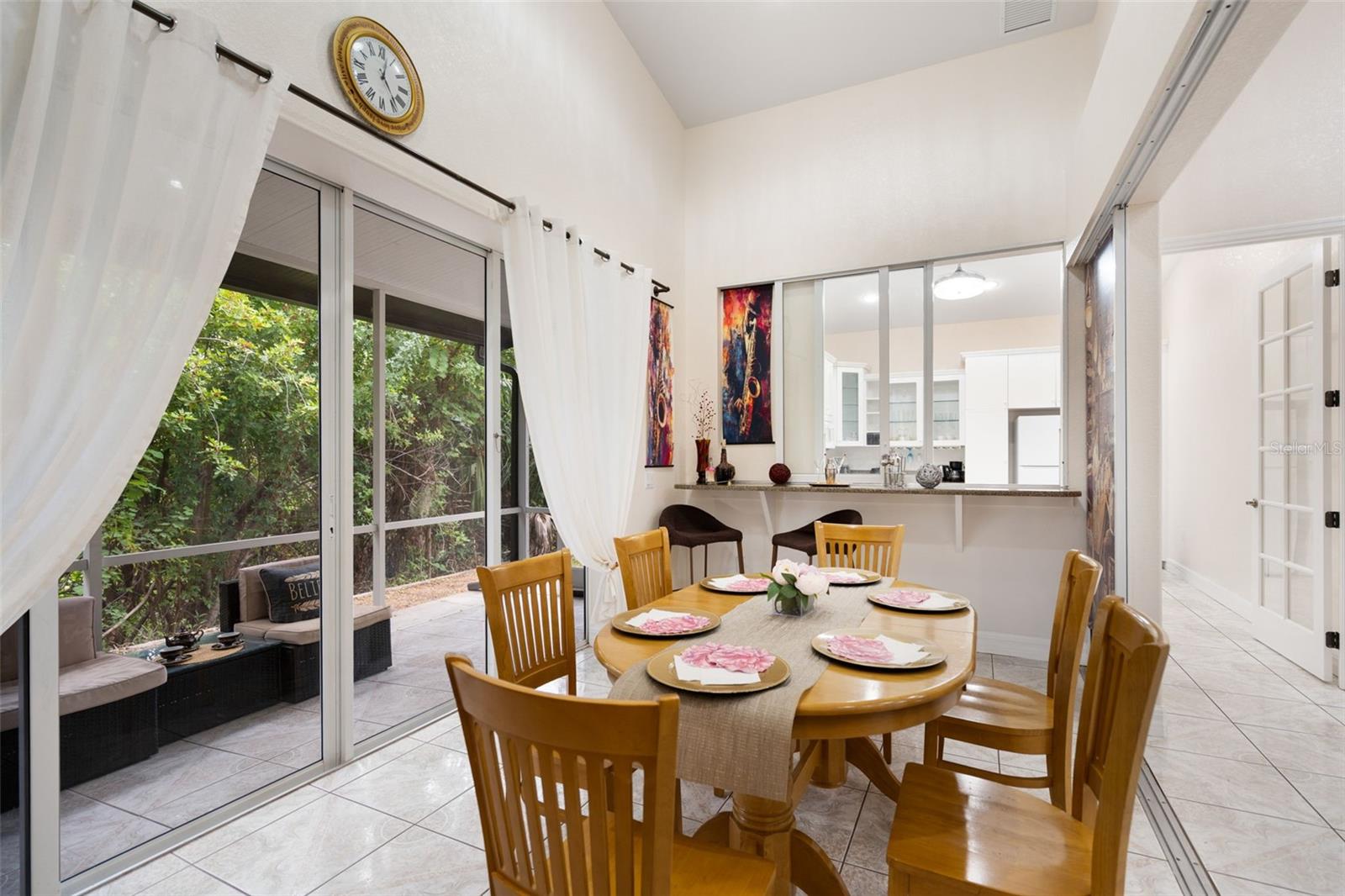 Image 8 of 45 For 333 Orduna Drive