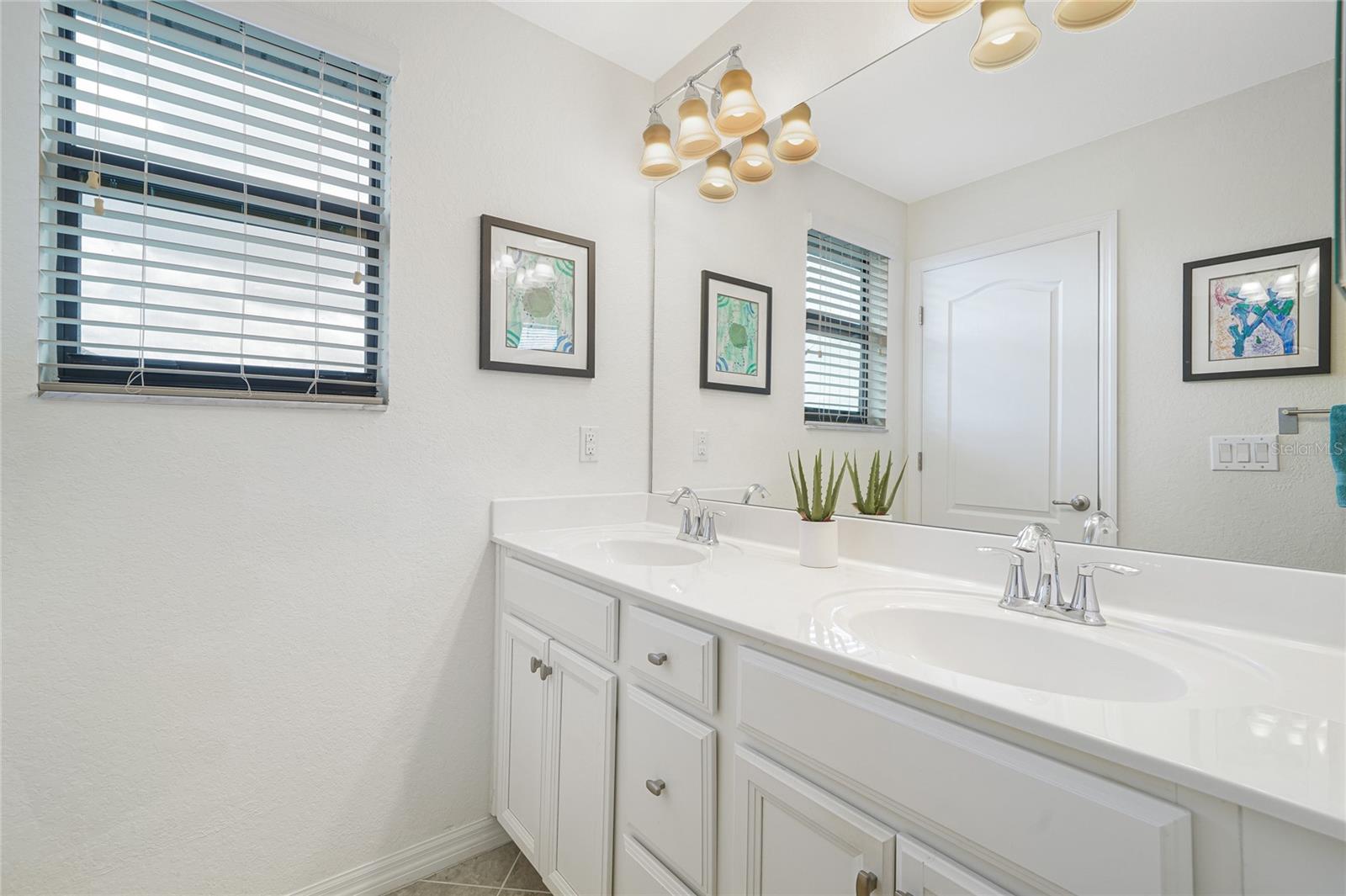 Image 31 of 46 For 517 Mimosa Court