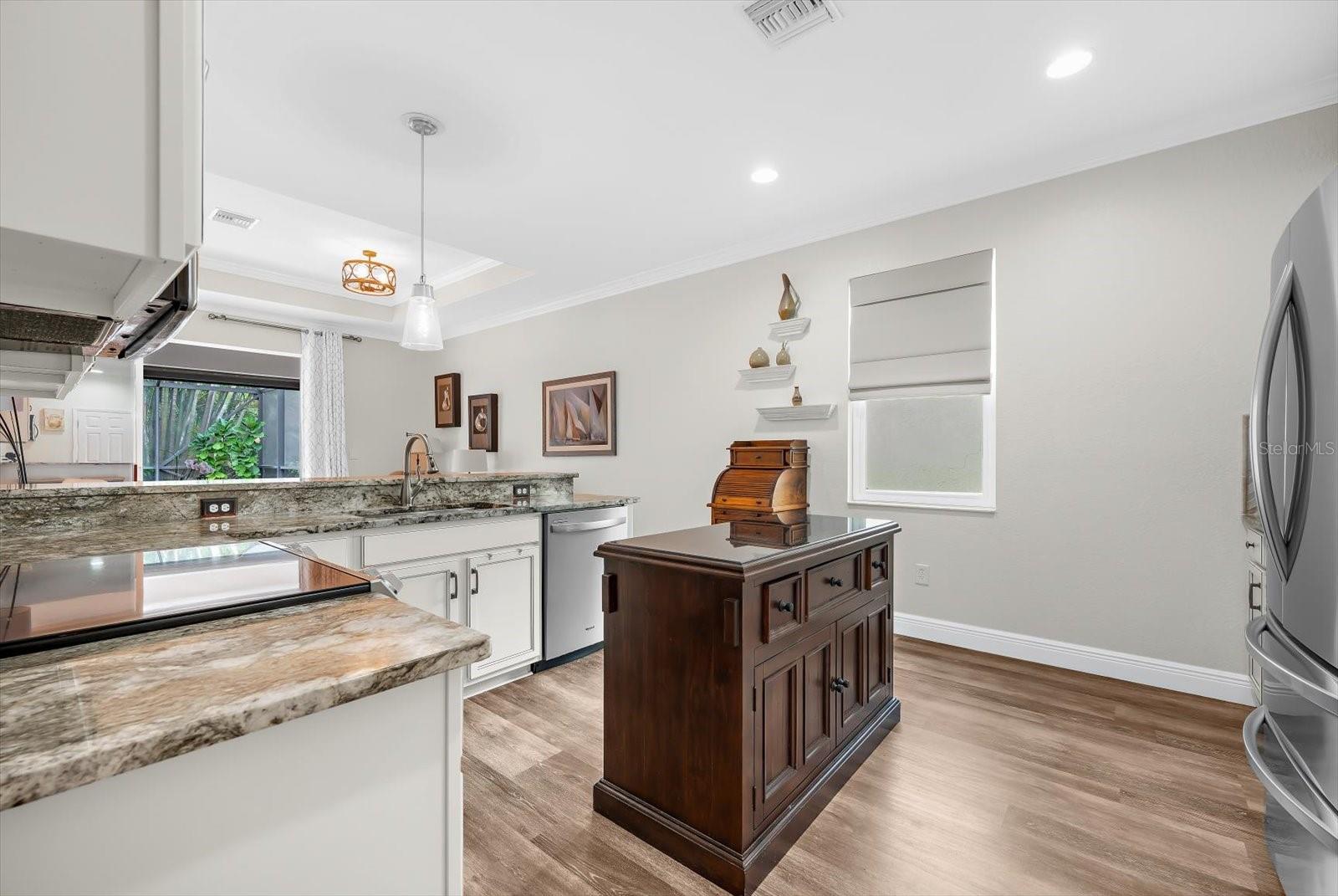 Image 13 of 66 For 342 River Enclave Court
