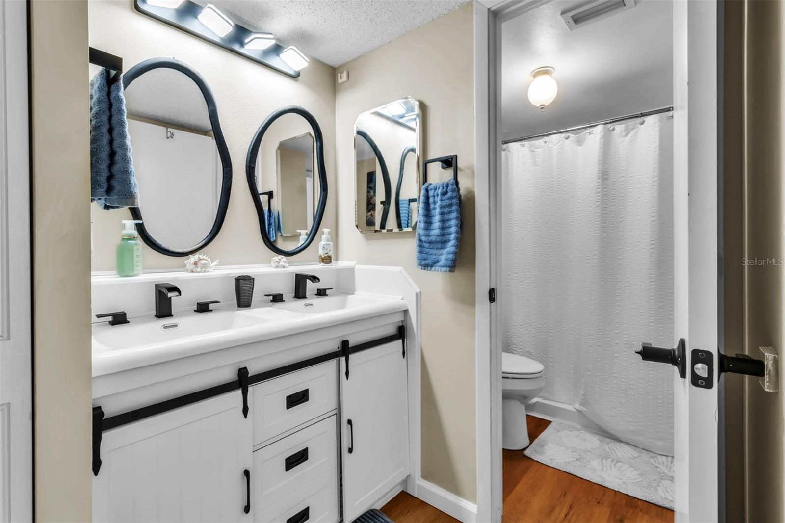 Image 22 of 37 For 4210 Ironwood Circle 403j