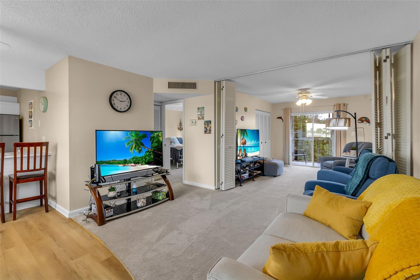 Image 4 of 37 For 4210 Ironwood Circle 403j