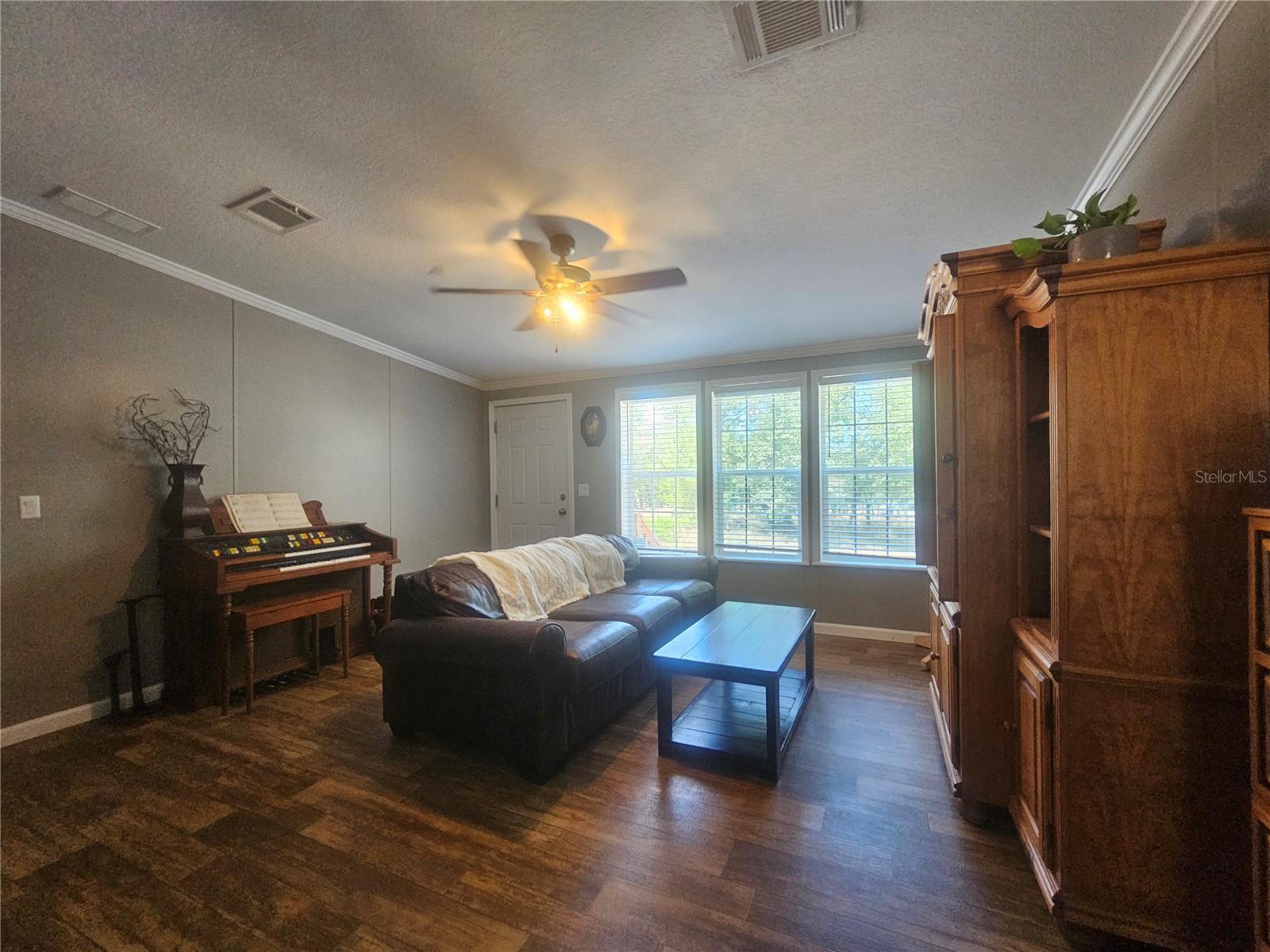 Image 6 of 55 For 9172 Quivira Road