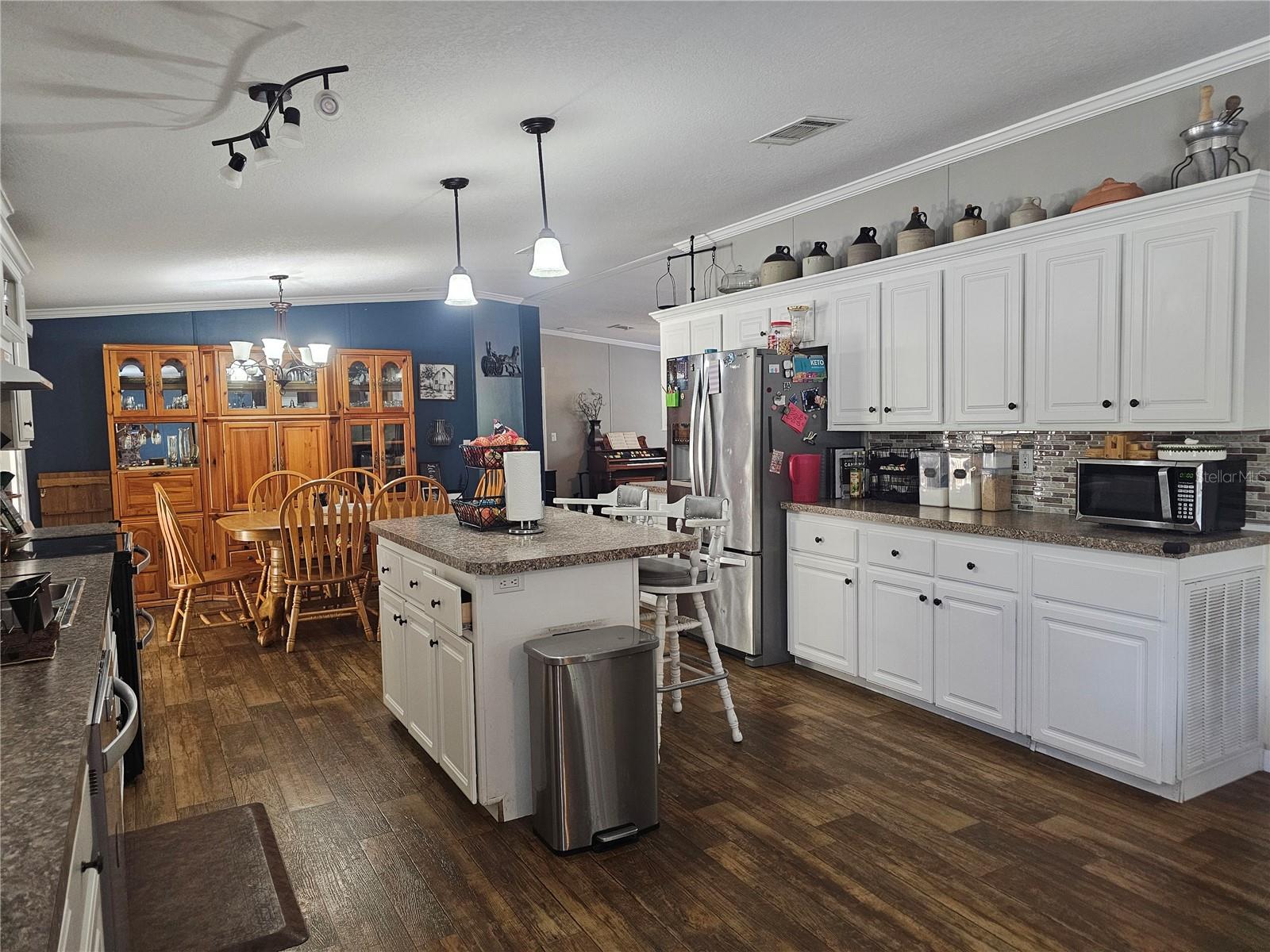 Image 7 of 55 For 9172 Quivira Road
