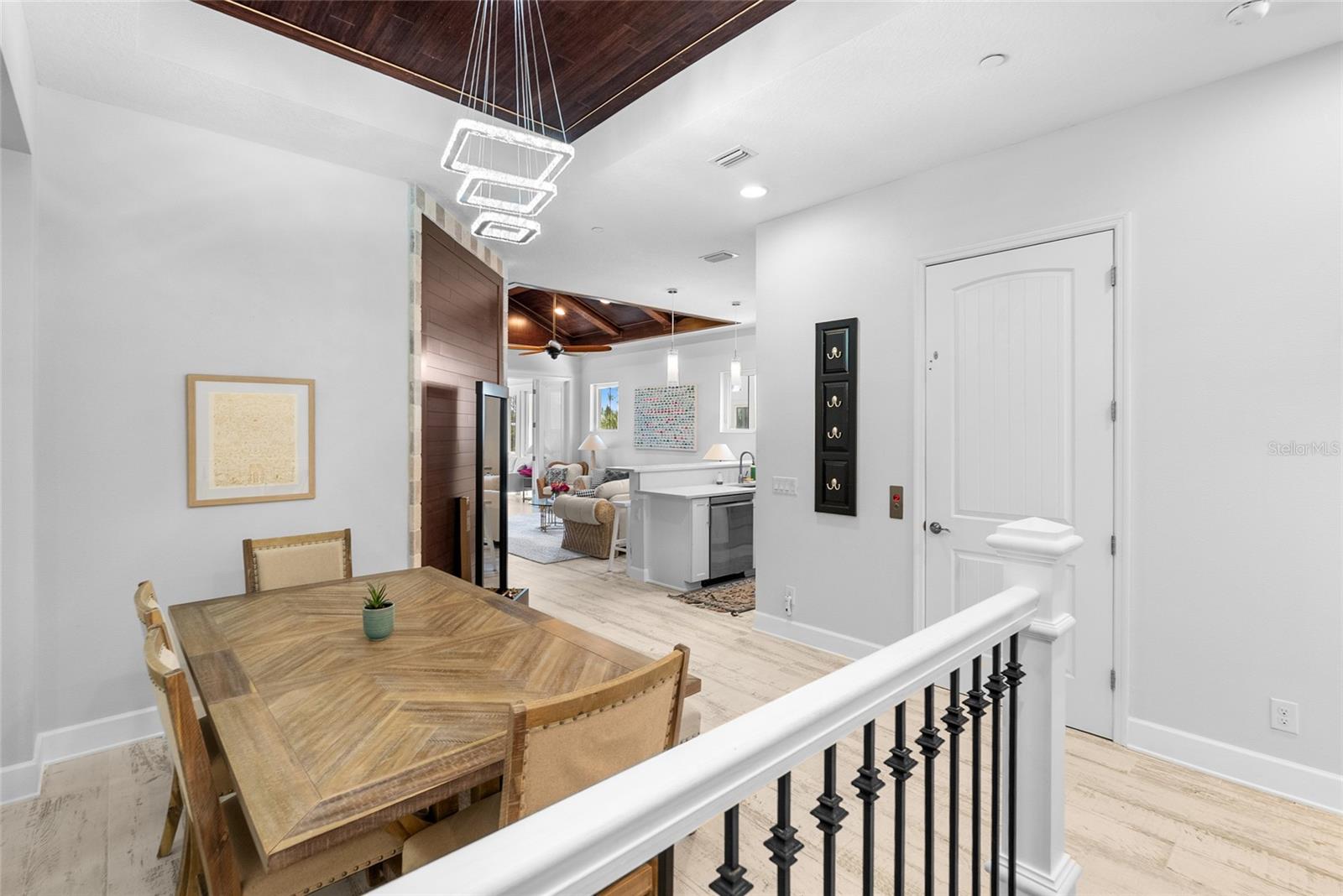 Listing photo id 27 for 319 Compass Point Drive 201