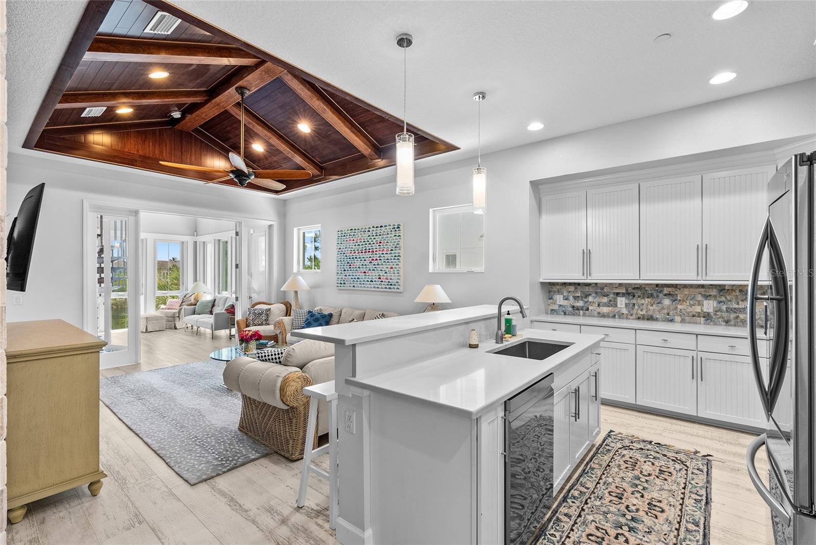 Listing photo id 31 for 319 Compass Point Drive 201