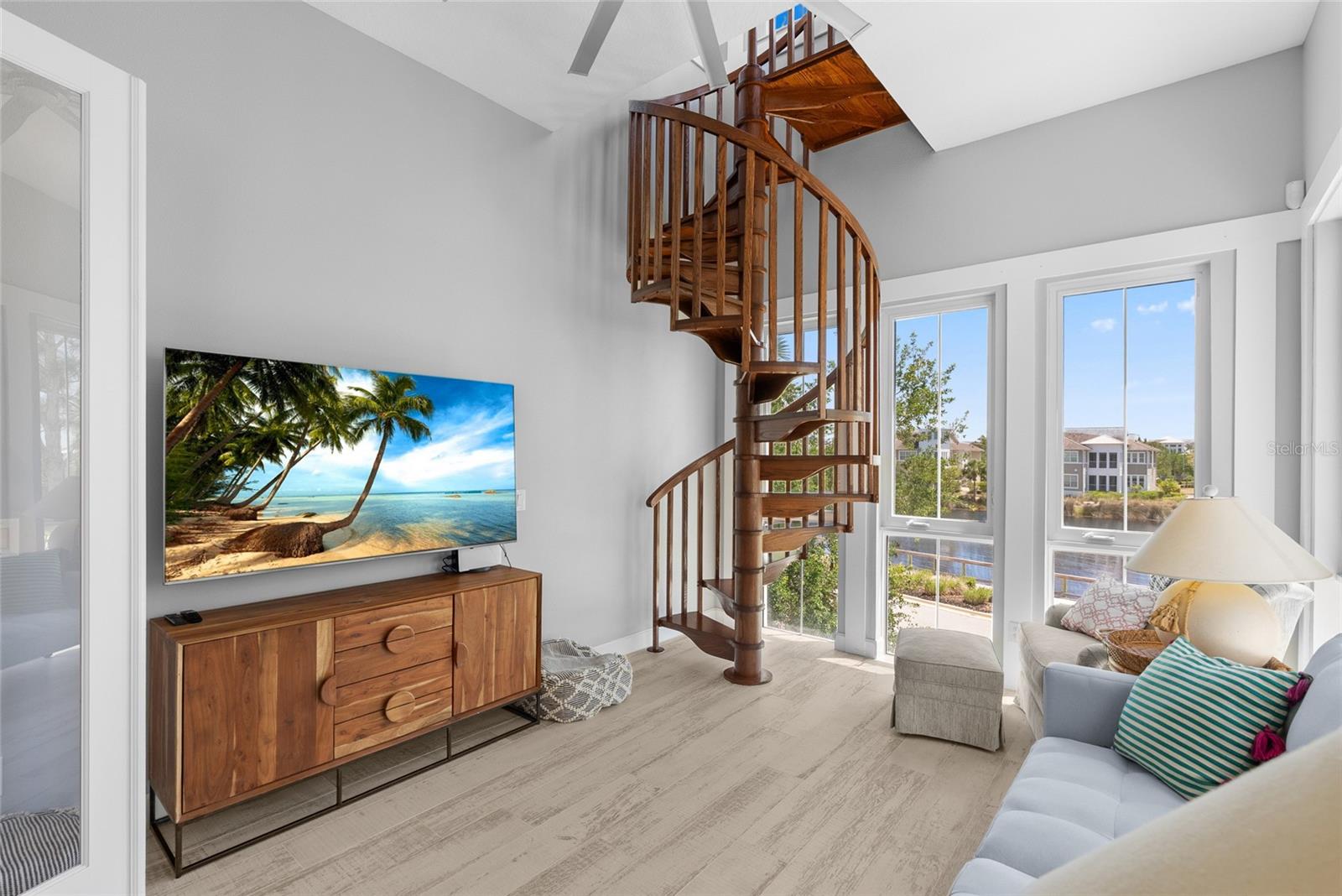 Listing photo id 2 for 319 Compass Point Drive 201