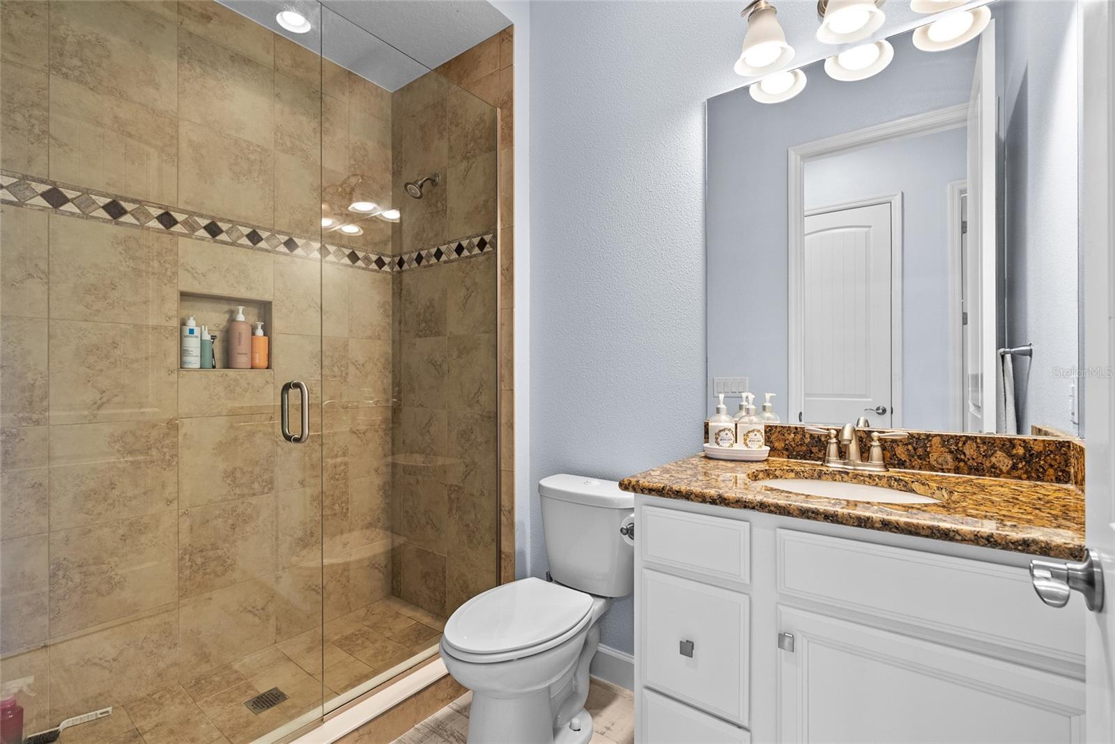 Listing photo id 3 for 319 Compass Point Drive 201