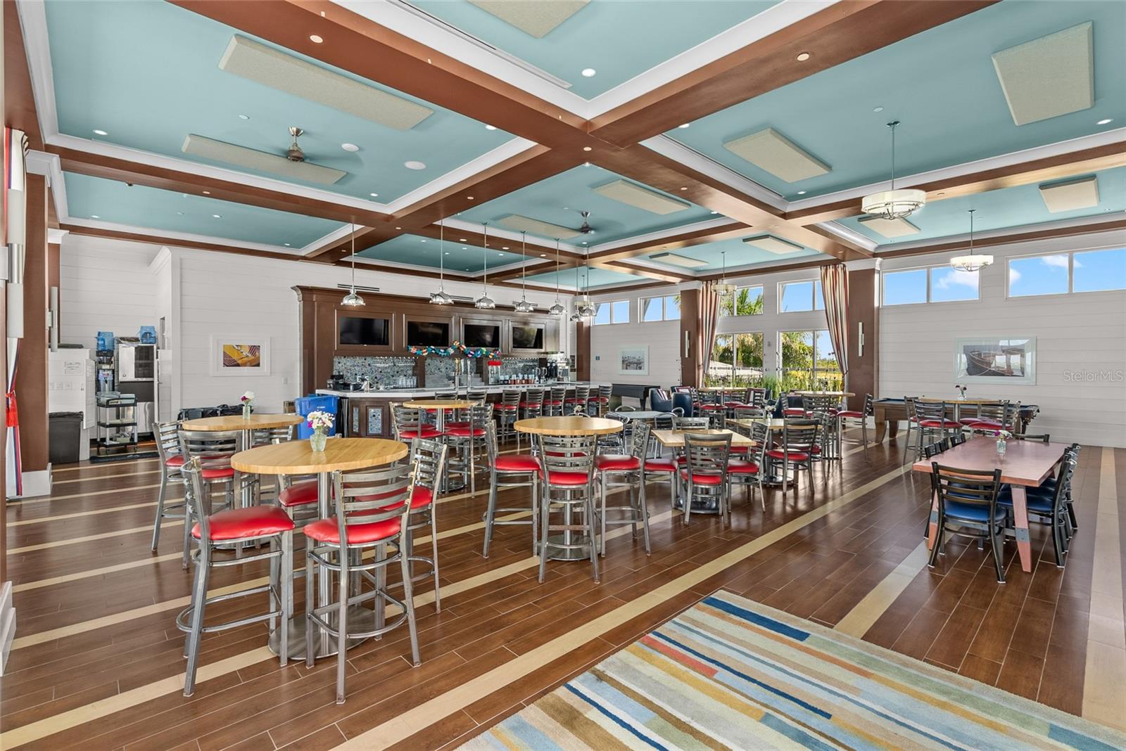 Listing photo id 54 for 319 Compass Point Drive 201