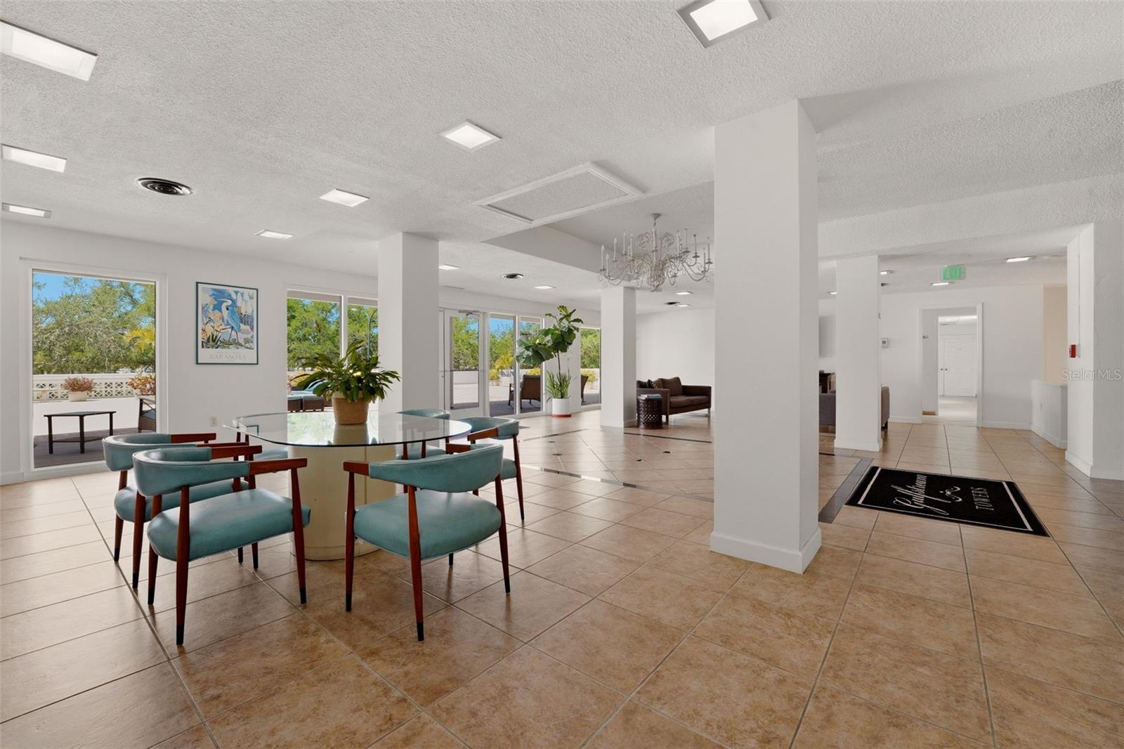 Image 38 of 71 For 33 Gulfstream Avenue 704