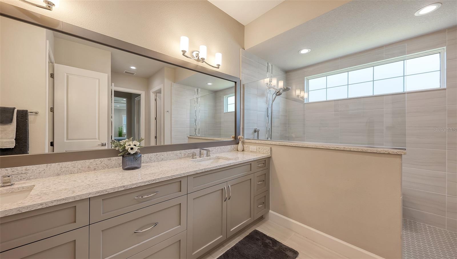 Image 26 of 63 For 7724 Sandhill Lake Drive