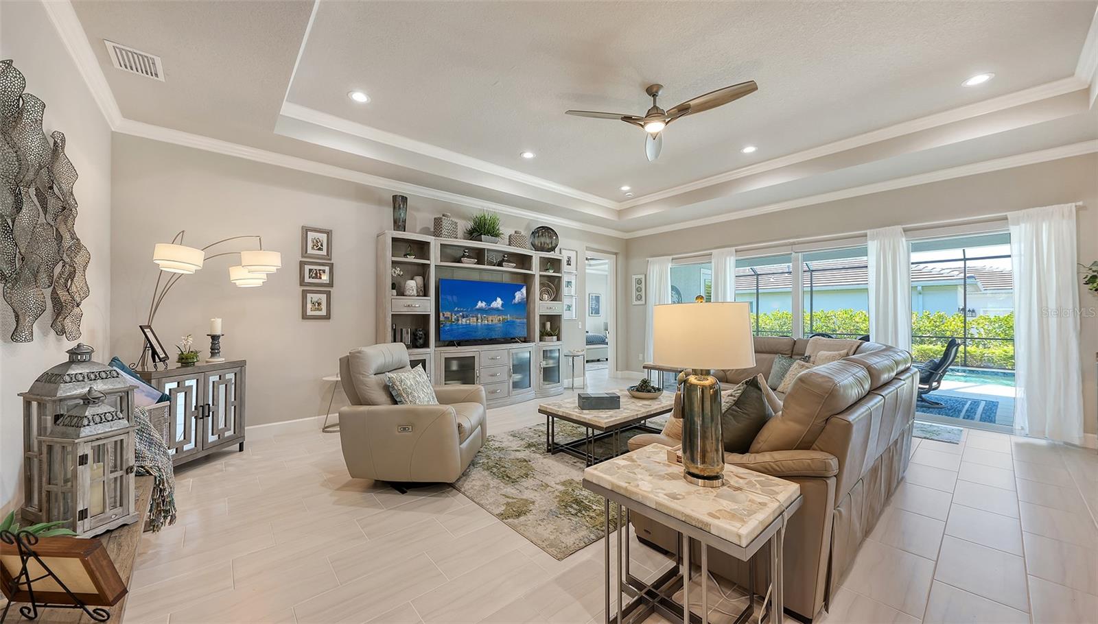 Image 7 of 63 For 7724 Sandhill Lake Drive