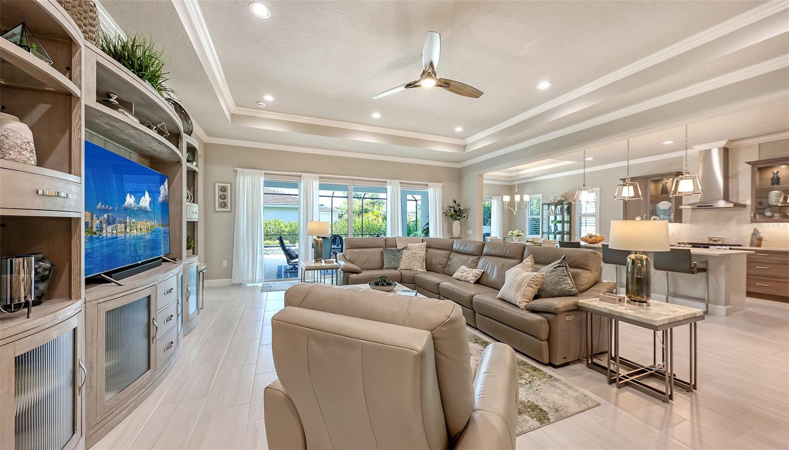 Image 8 of 63 For 7724 Sandhill Lake Drive
